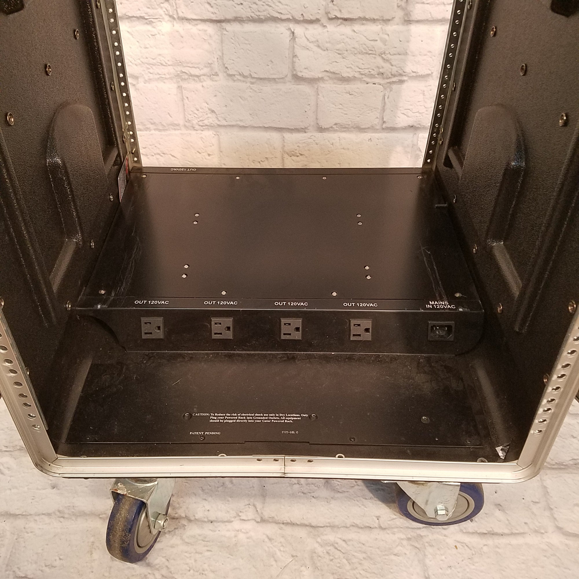 Gator ATA Molded PE Pop-Up Console Rack 10U Top 12U Bottom w/Power and Casters