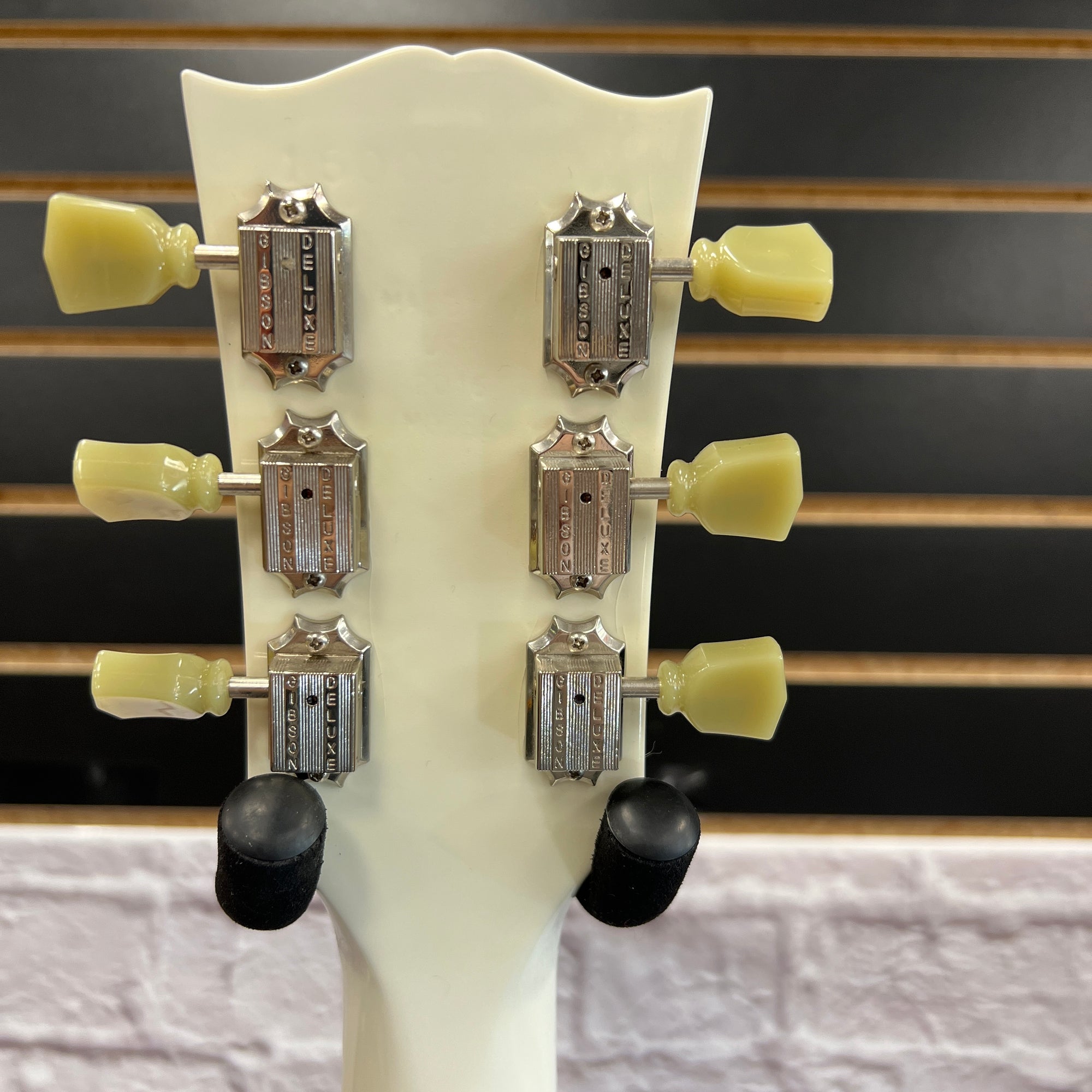 2016 Gibson Les Paul Studio HP Alpine White Electric Guitar