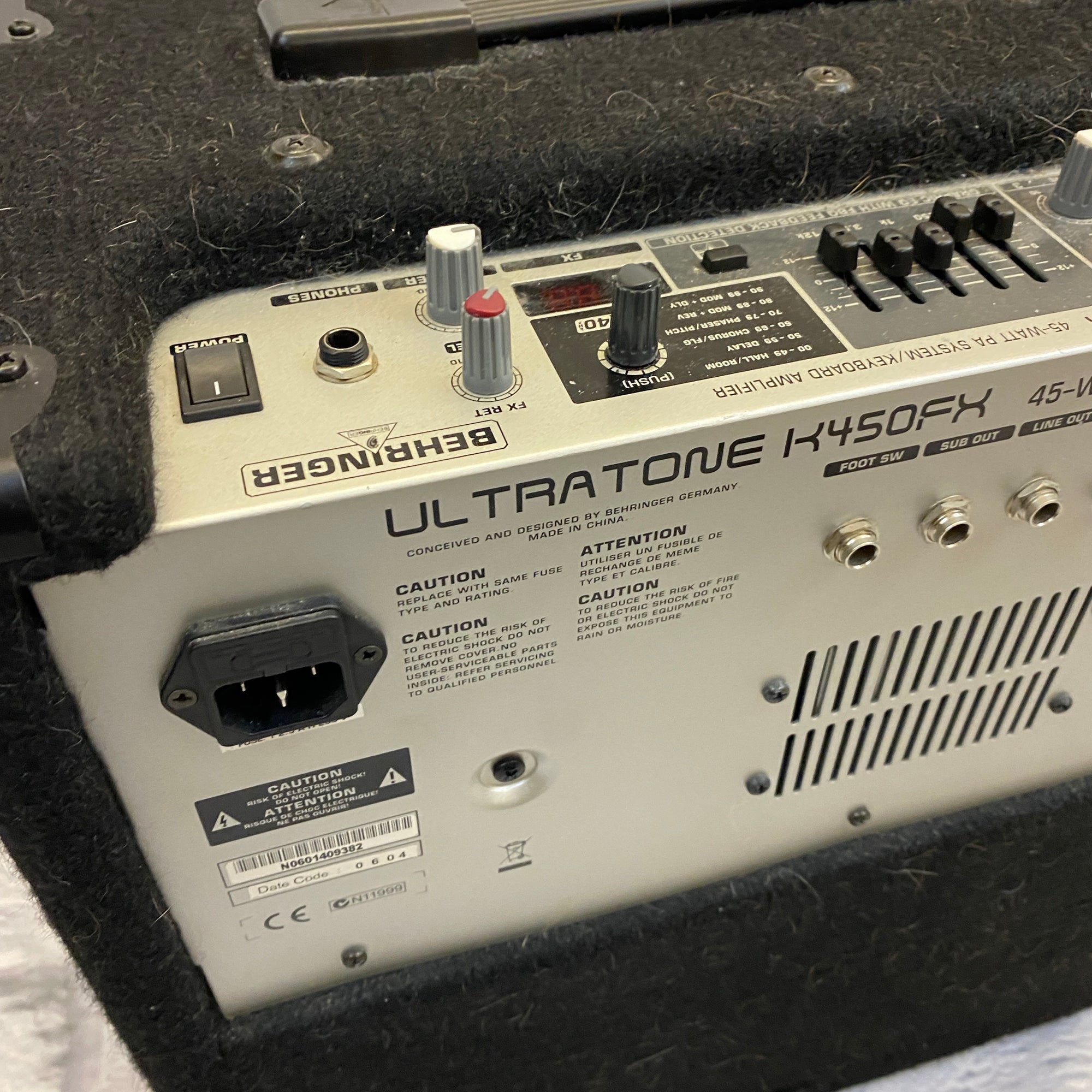 BEHRINGER K450FX ULTRATONE キーボードアンプ BEHRINGER ( ベリンガー ) K450FX ULTRATONE キーボードアンプ