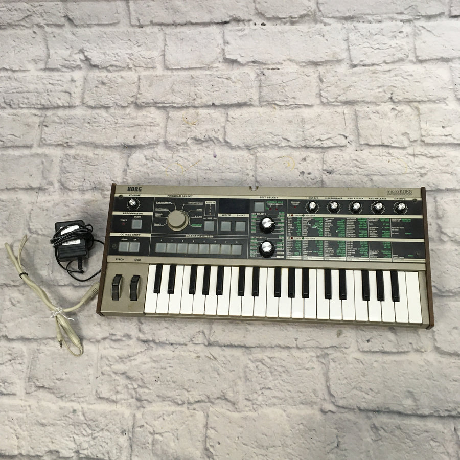 Korg Micro KORG Synthesizer w/ pwr supply and mic