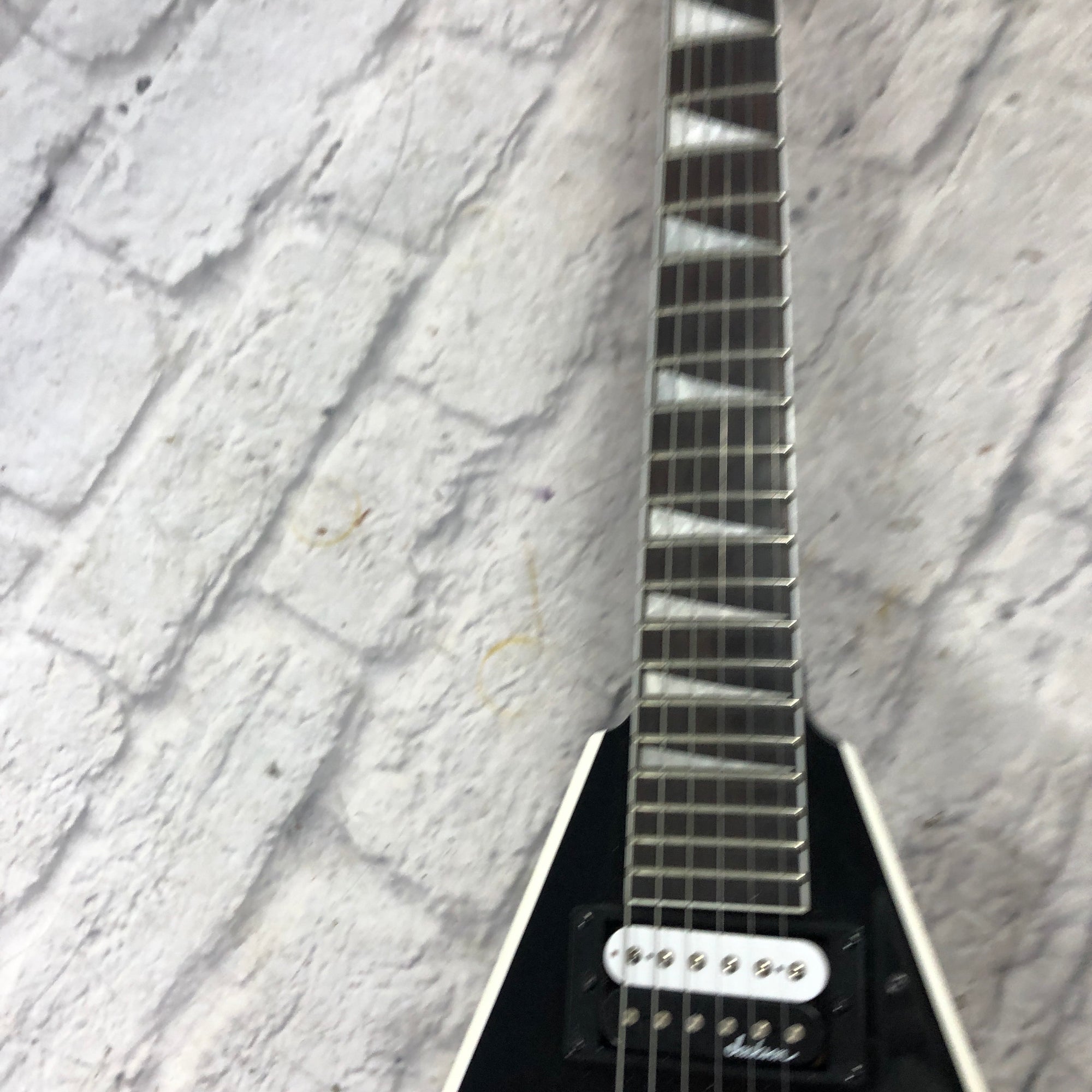Jackson JS32 Rhoads V Electric Guitar