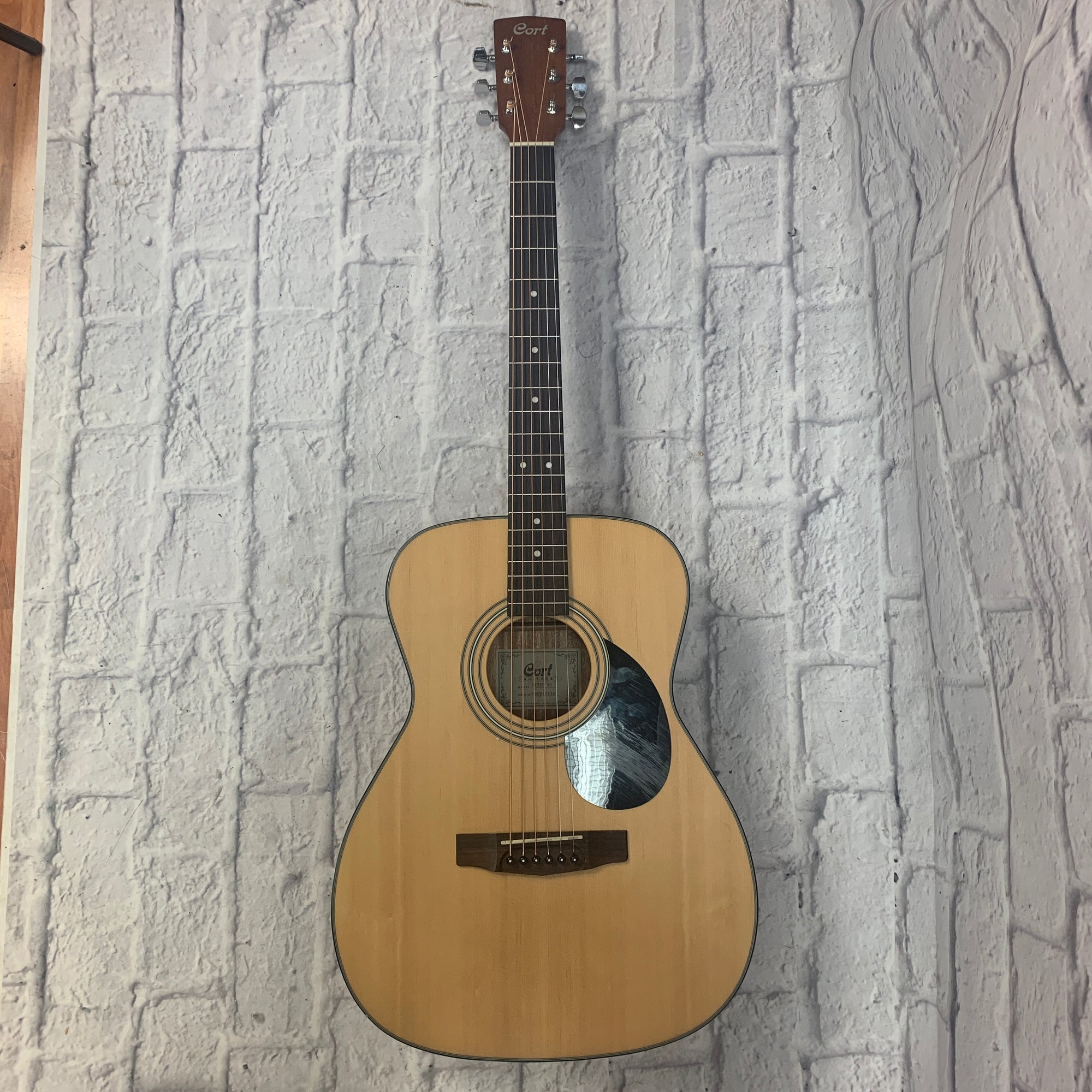 Cort AF-550 Concert Size Acoustic Guitar - Evolution Music