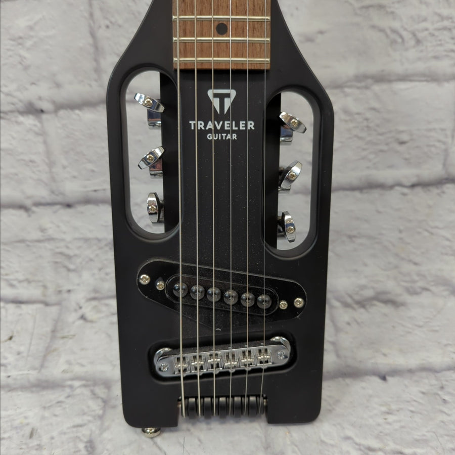 Traveler Ultralight Black Guitar Travel Guitar