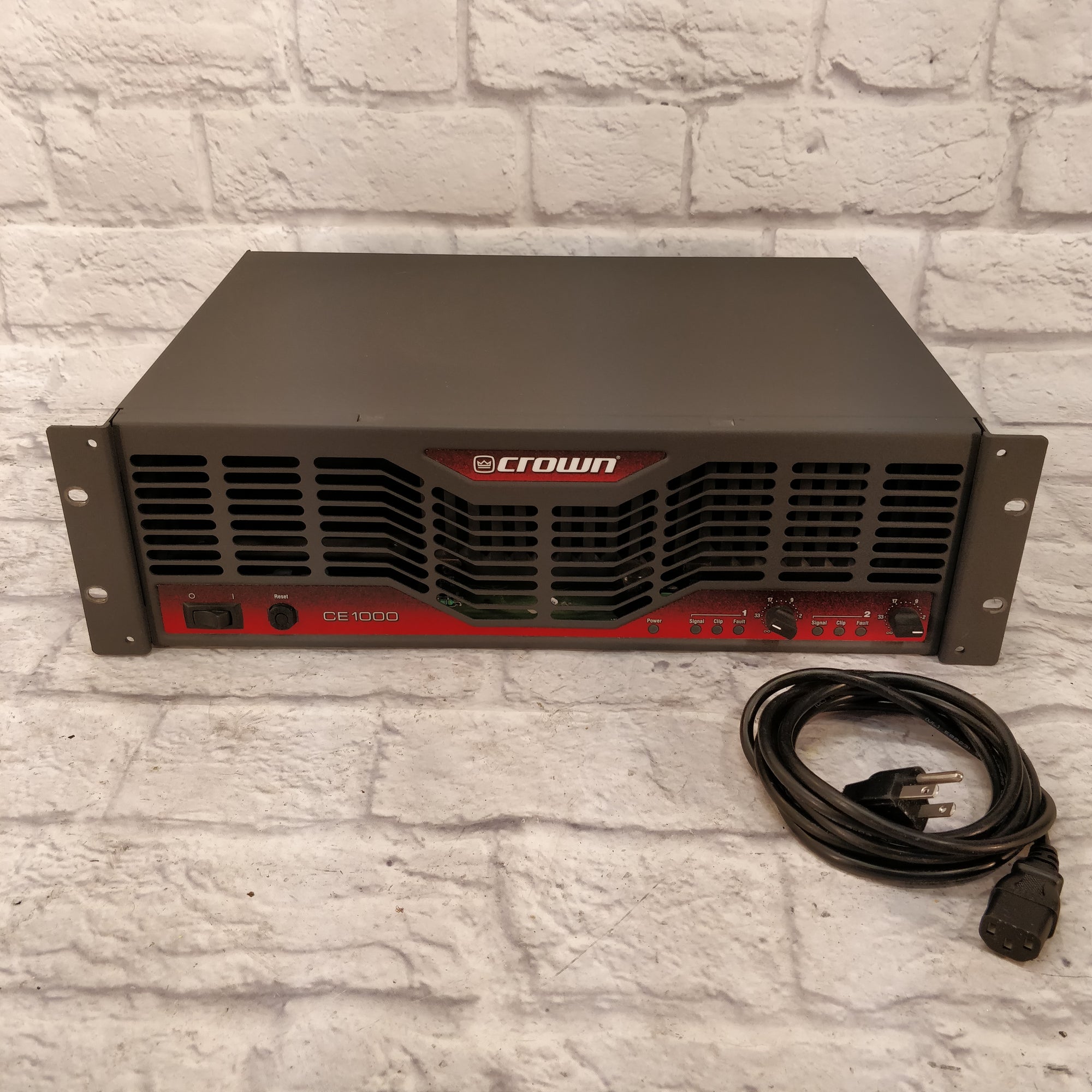 Crown CE 1000 Power Amplifier