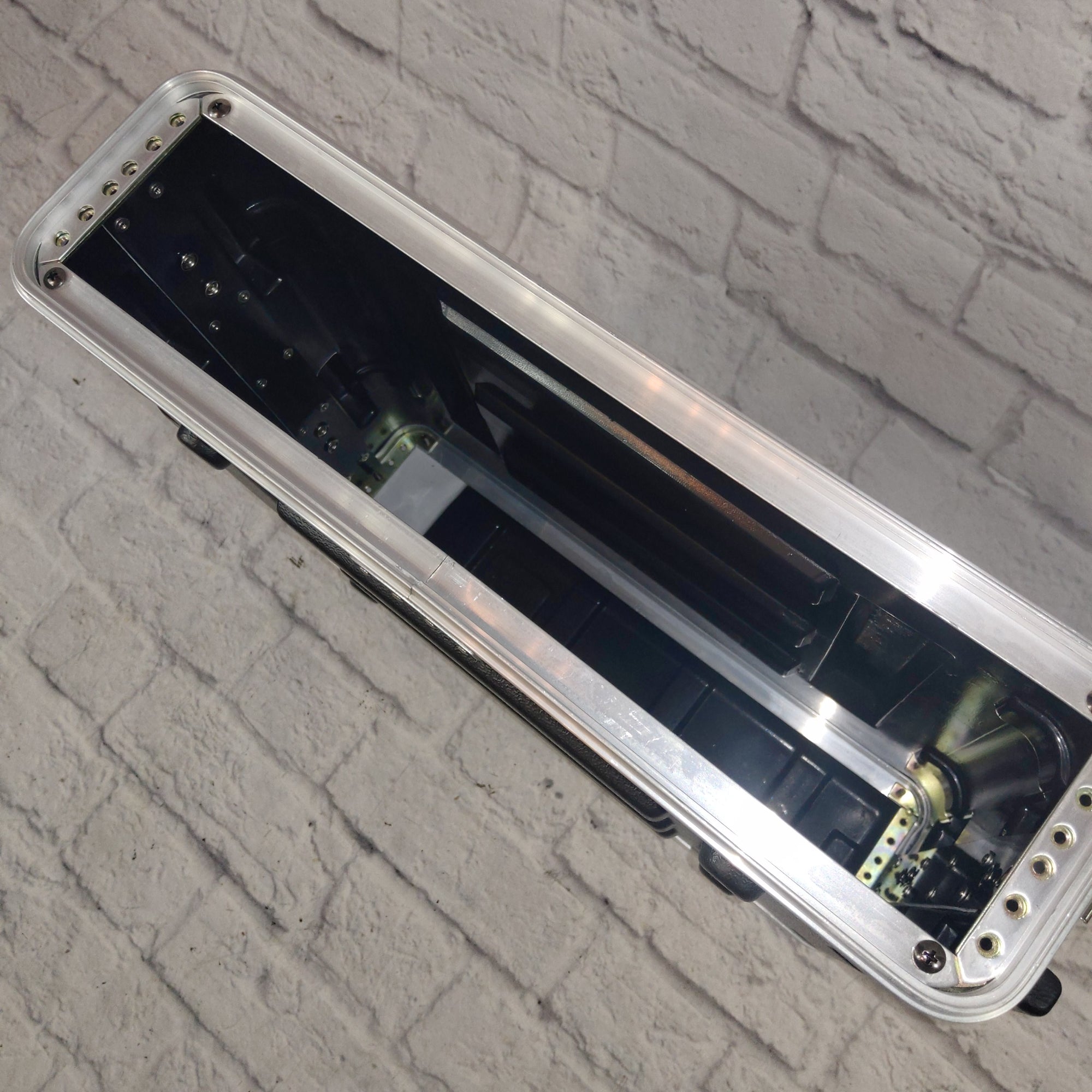SLM Hardware 8002 2U Molded Rack Case