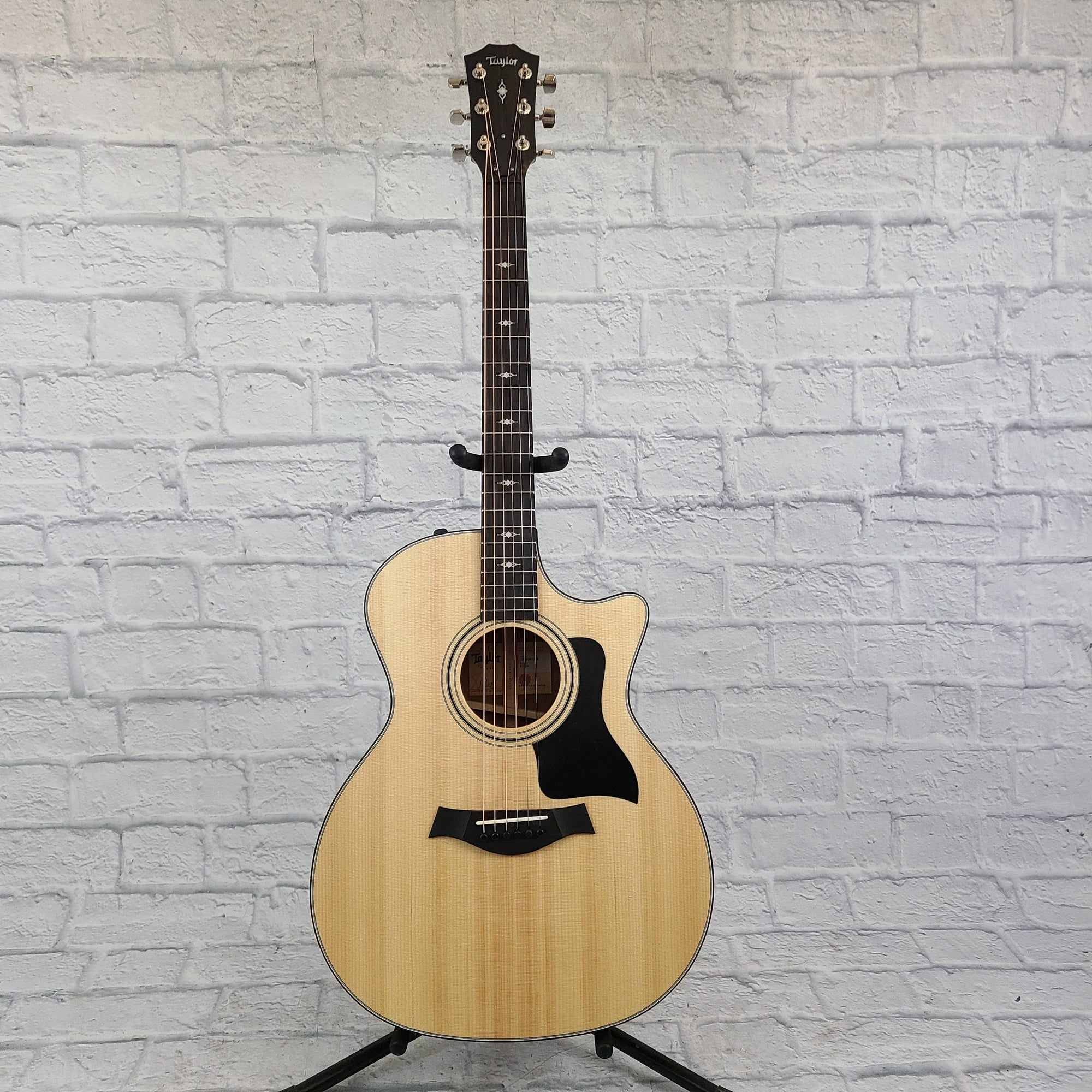 Taylor 314CE w/ V Class Bracing and Hard Case Acoustic Guitar