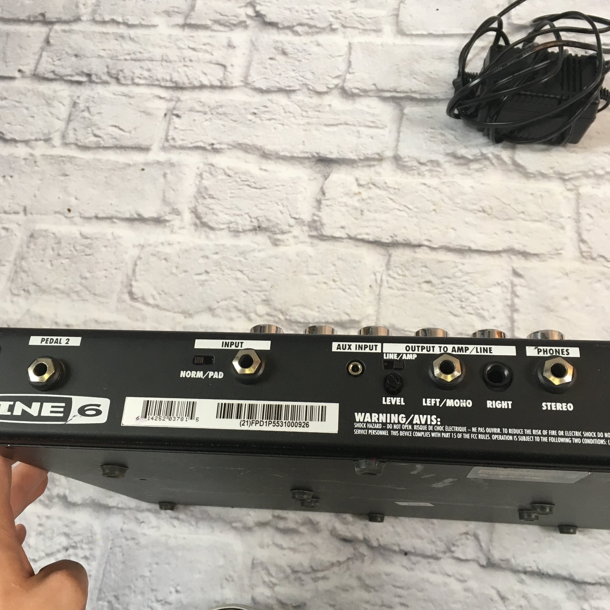 Line 6 Pod XT Live Multi-Effects Pedal - Evolution Music