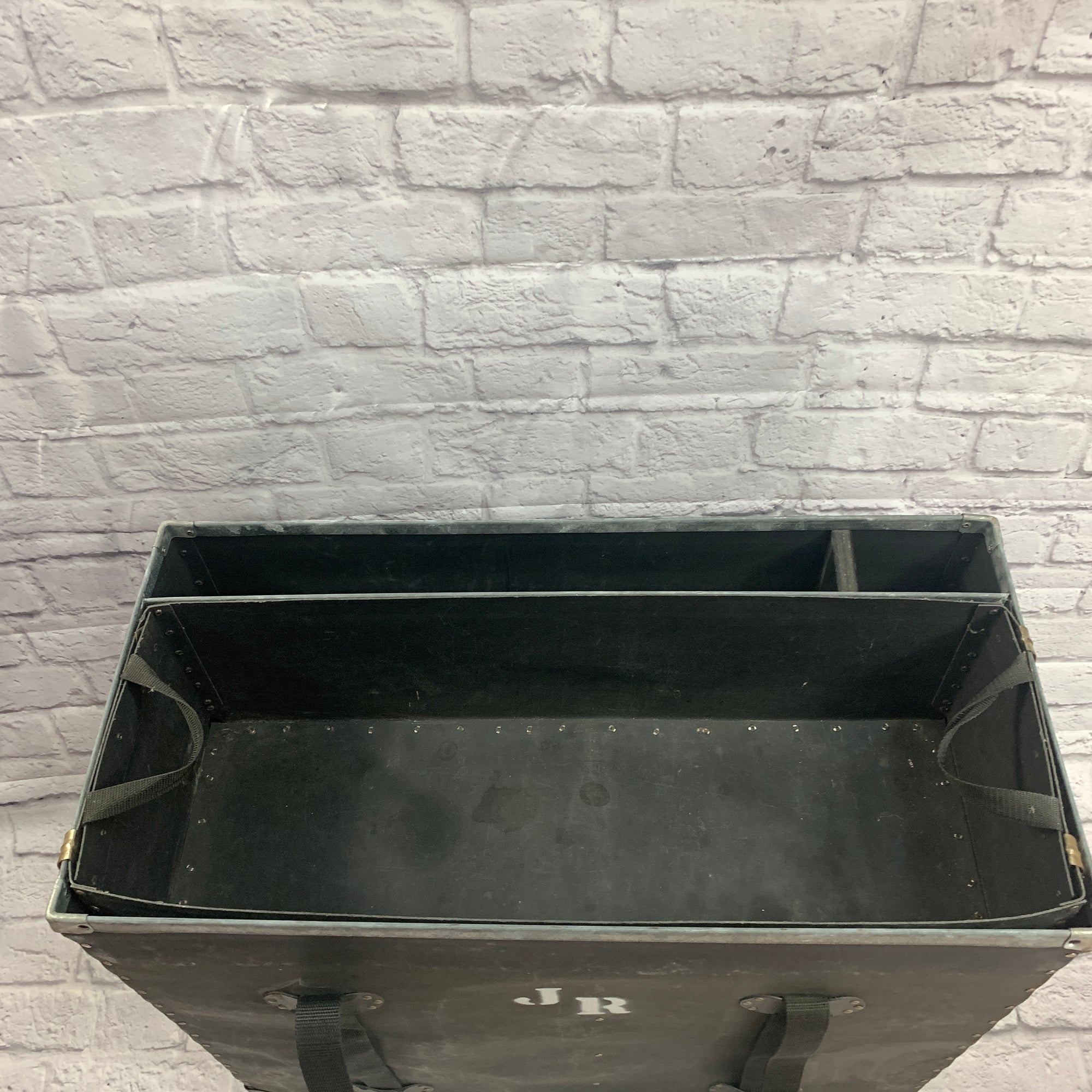 Vintage Humes Berg Trap Hardware Case with Wheels