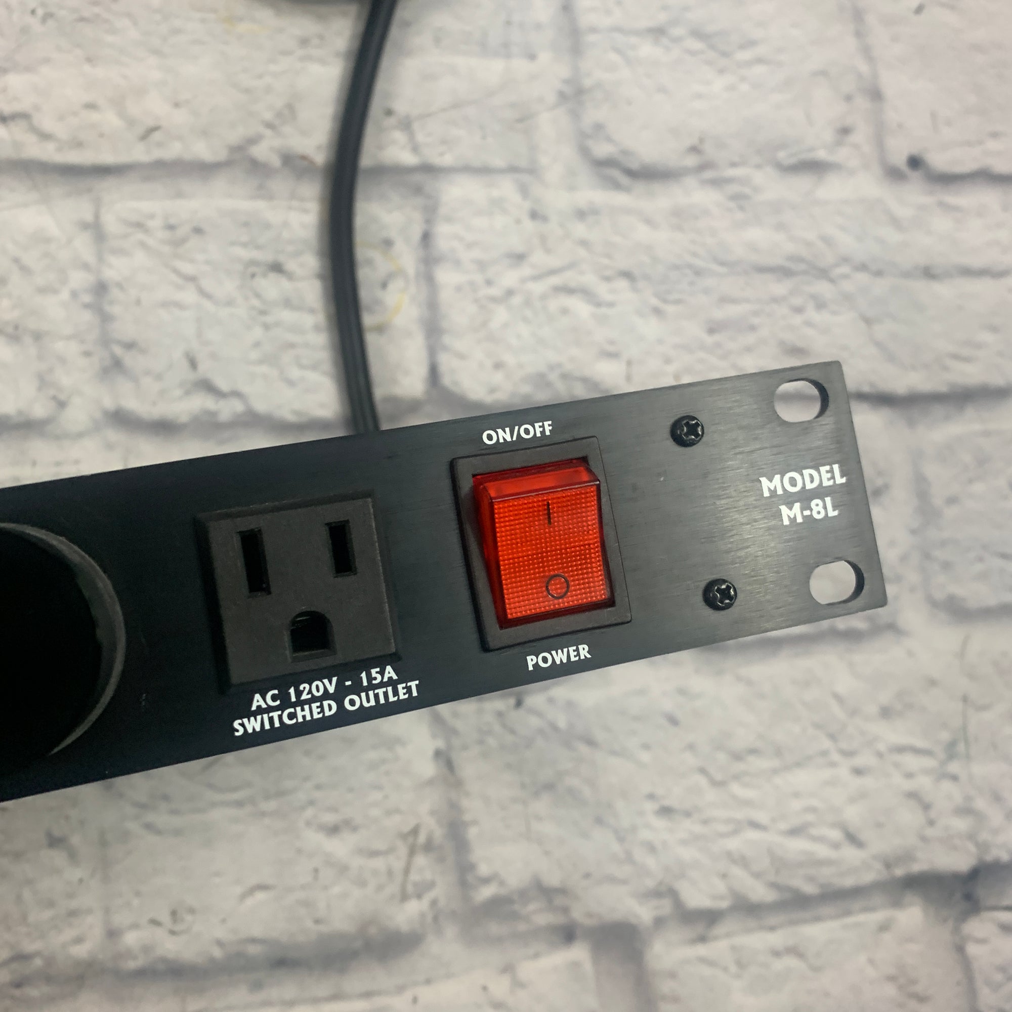 Furman M8L Power Conditioner