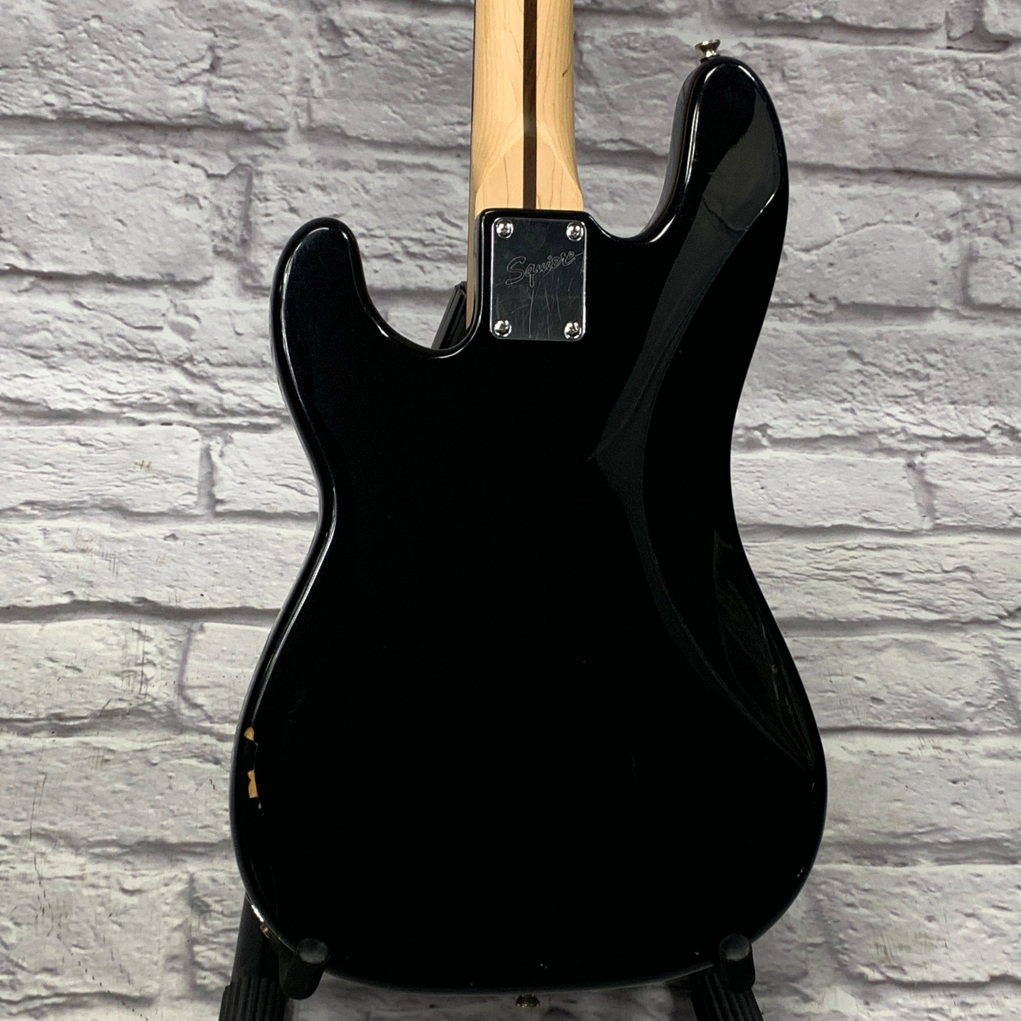 Squier Standard Precision Bass Black