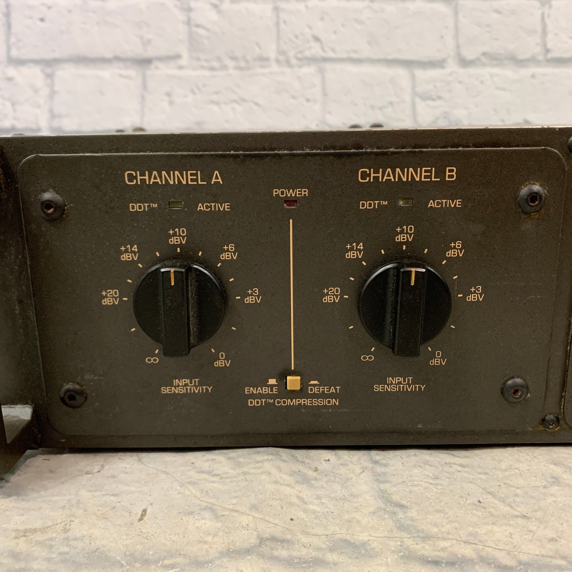 Peavey M-2600 Mark V Series 88 Stereo Power Amp