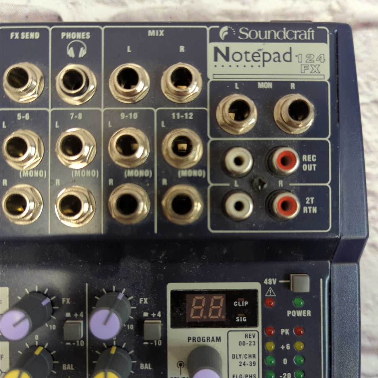 Notepad 124fx Soundcraft Notepad 124fx Mixer - Evolution Music