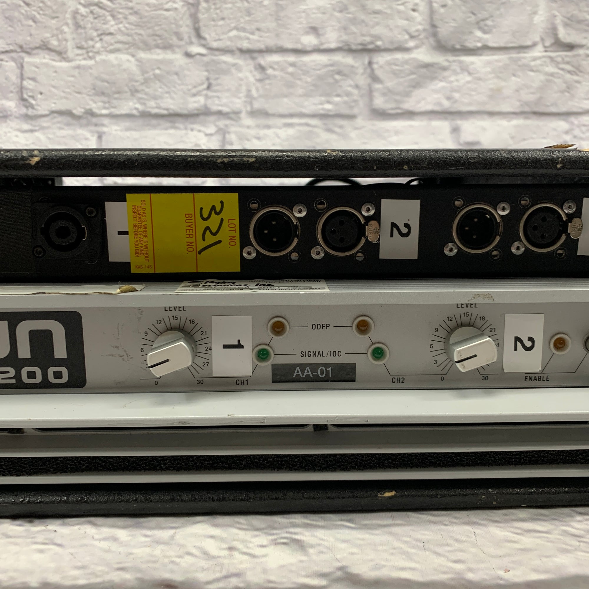 Crown Macro-Tech 1200 2-Channel Power Amplifier w/ Custom Connector Panel & Rack Case