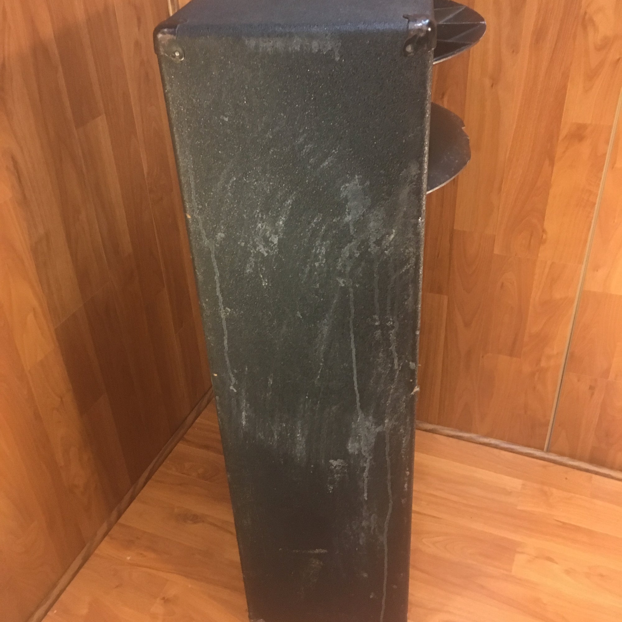 Kustom 2x12 Plus Horn Speaker Tower