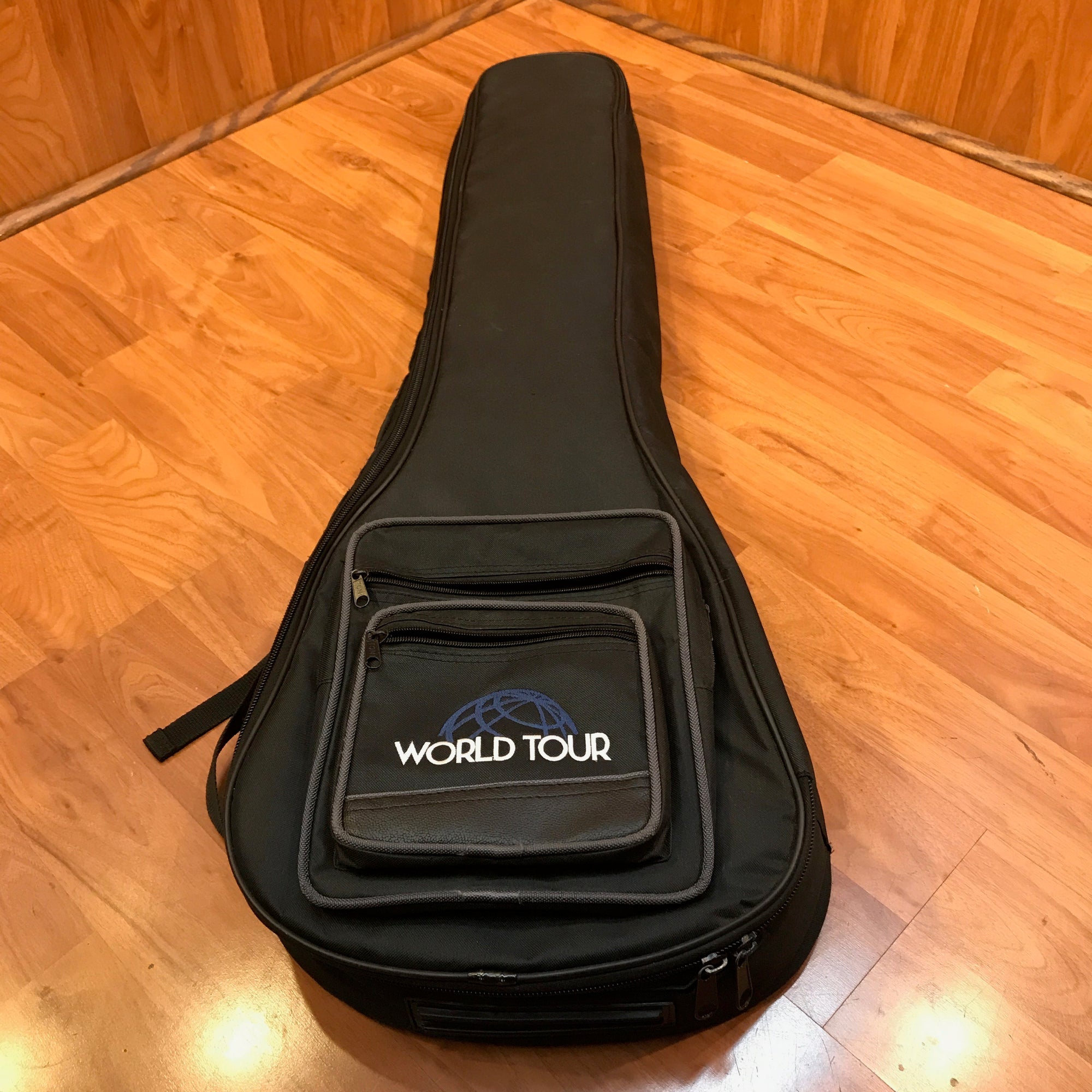 World Tour Deluxe Bass Guitar Gig Bag