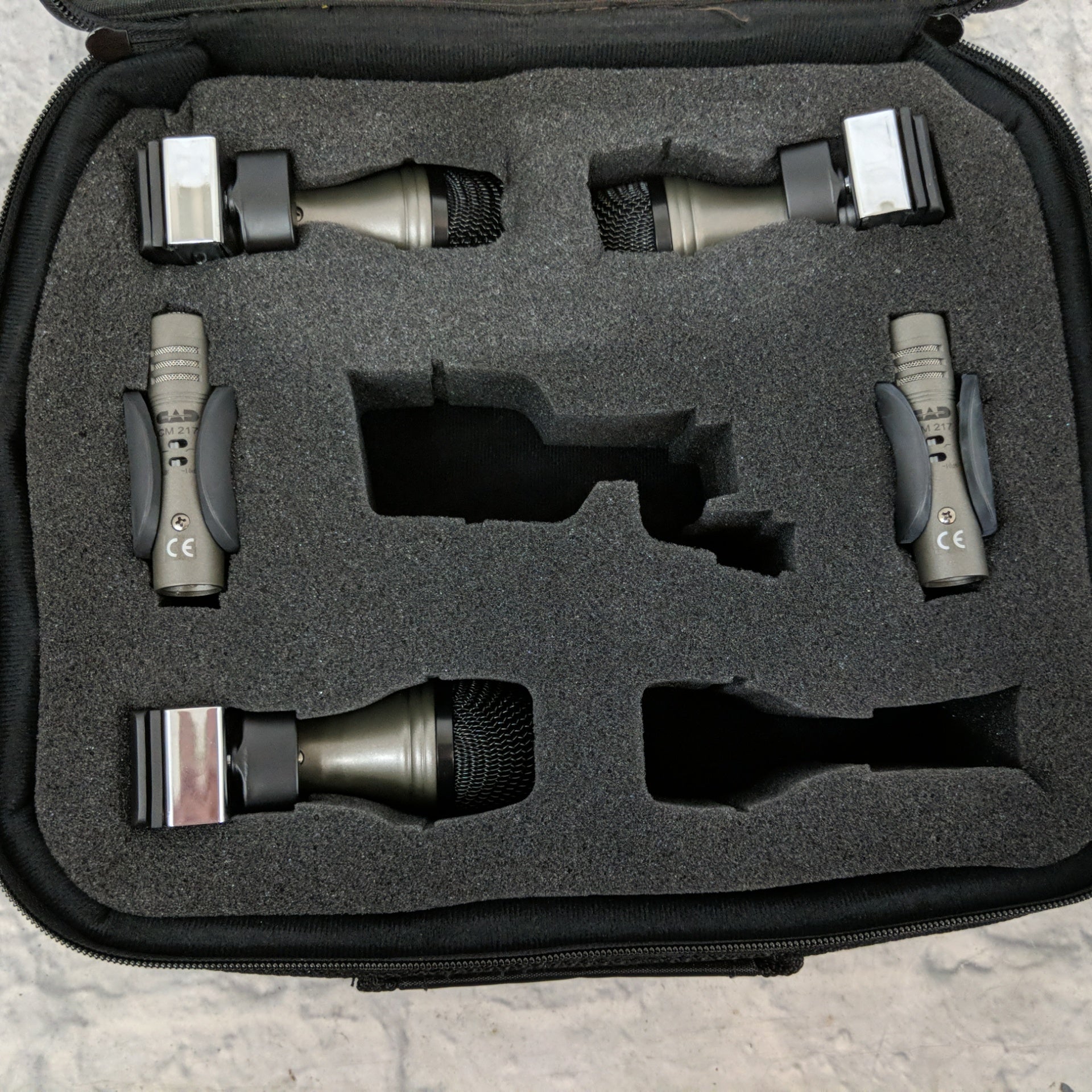 CAD Drum Mic Kit with Two CM217 Small Diaphragm Cardioid Condenser Microphones and 3 TM211 Tom Mics
