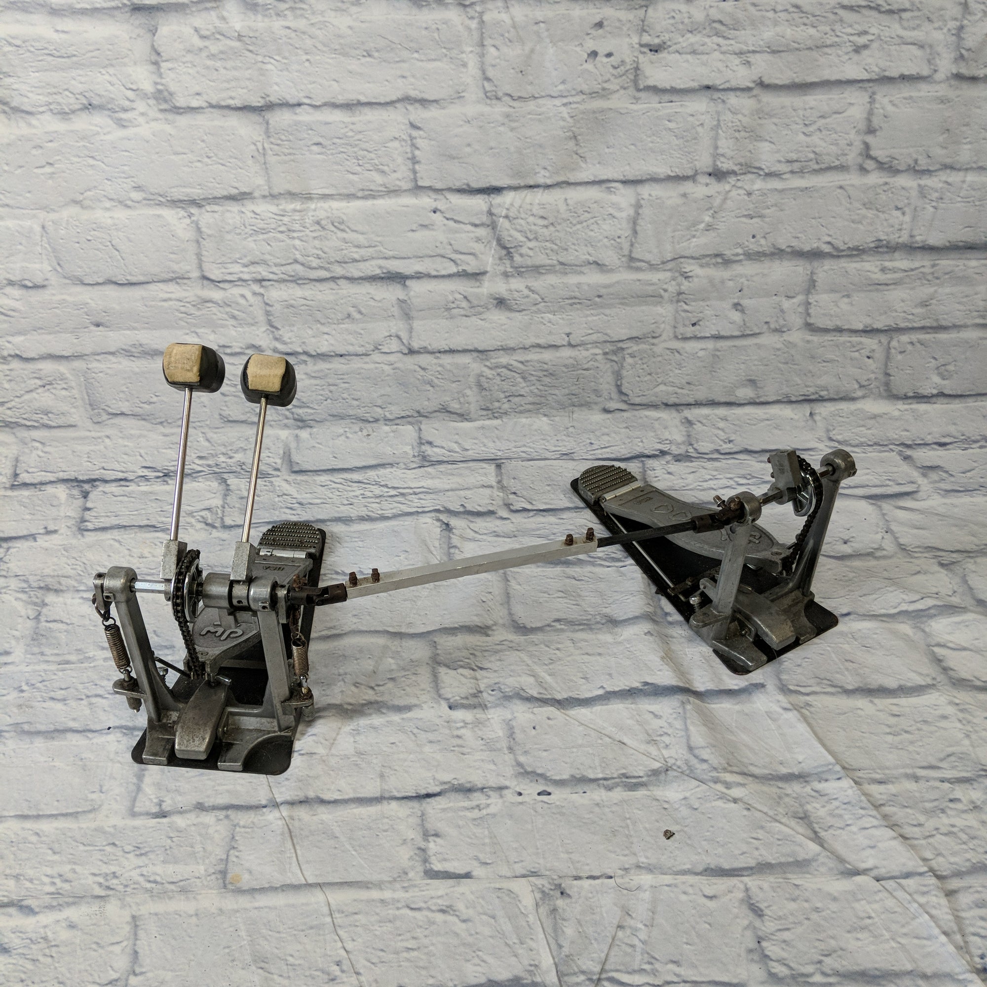 DW 7000 Double Kick Pedal
