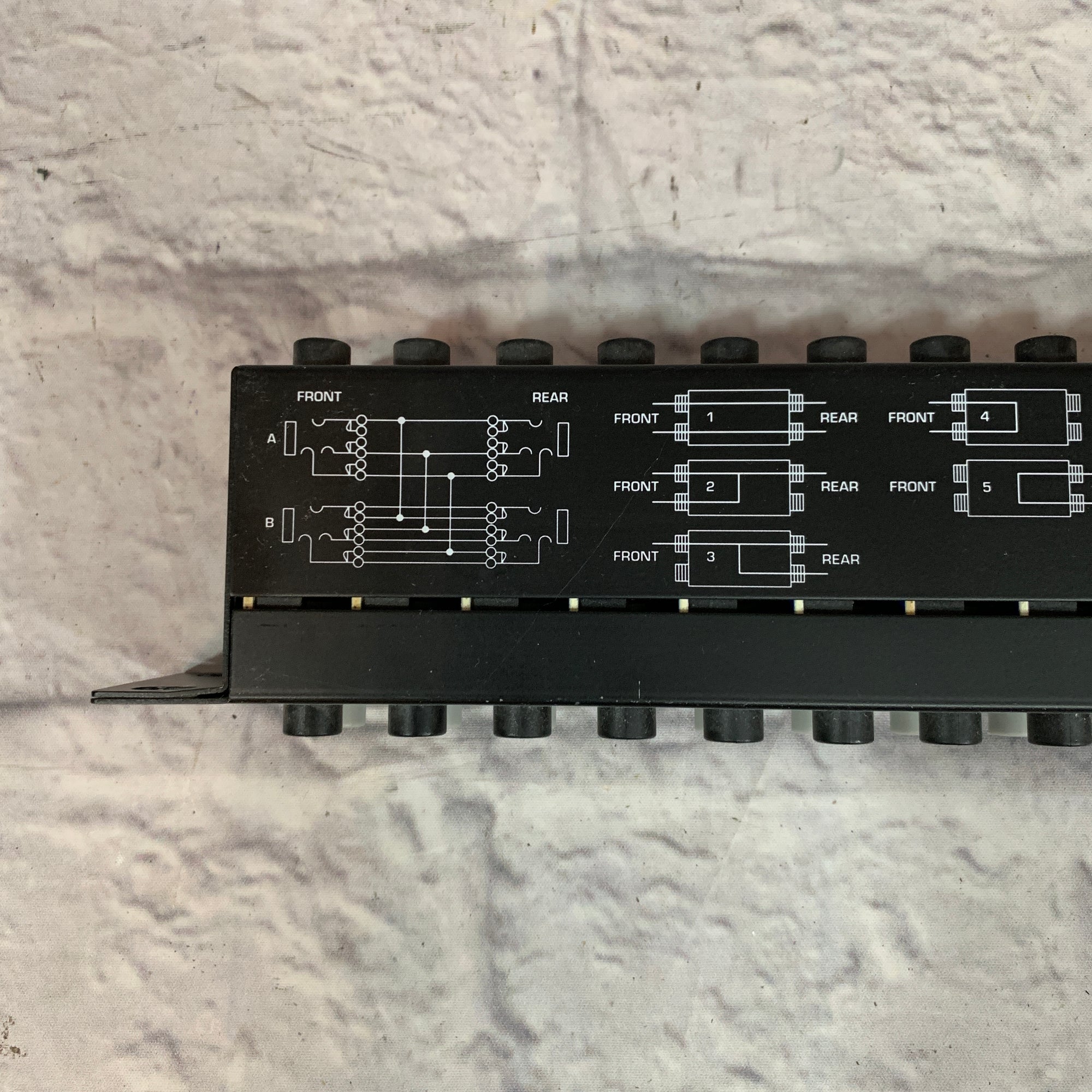 Behringer PX1000 Ultrapatch Multi-Functional 48-Point Balanced Patchbay