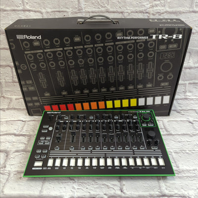 Roland TR-8 Aira Rhythm Performer Drum Machine