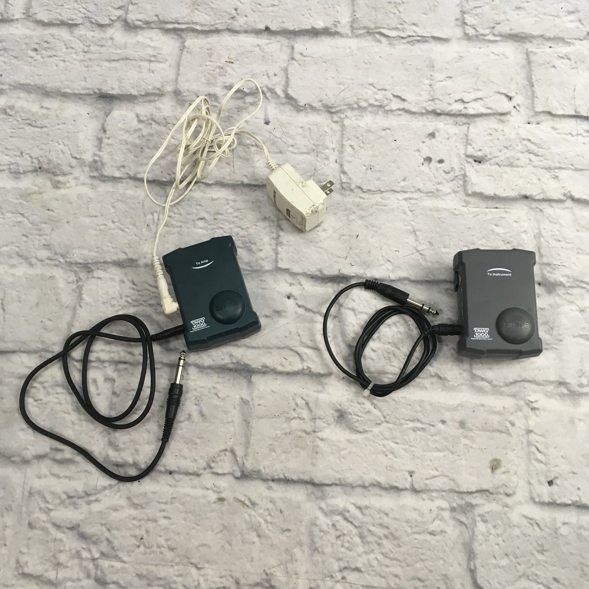 Brace Audio DWG-1000 Wireless Guitar System