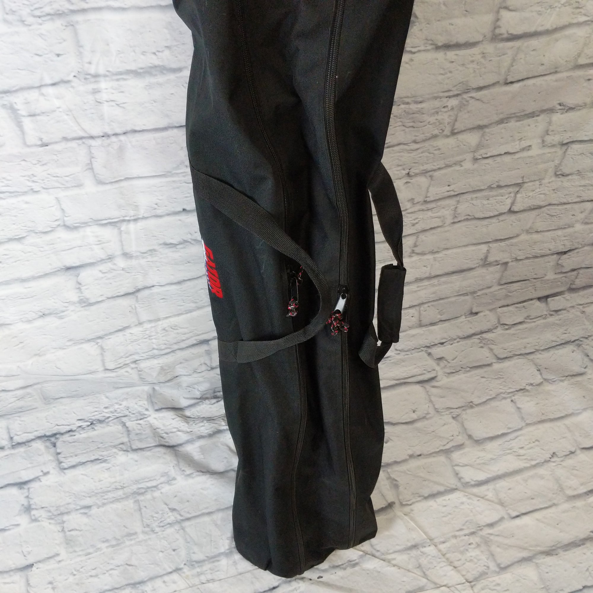 Musicians Gear Speaker Pole Stands with Gator 58" Dual Compartment Speaker Stand Bag