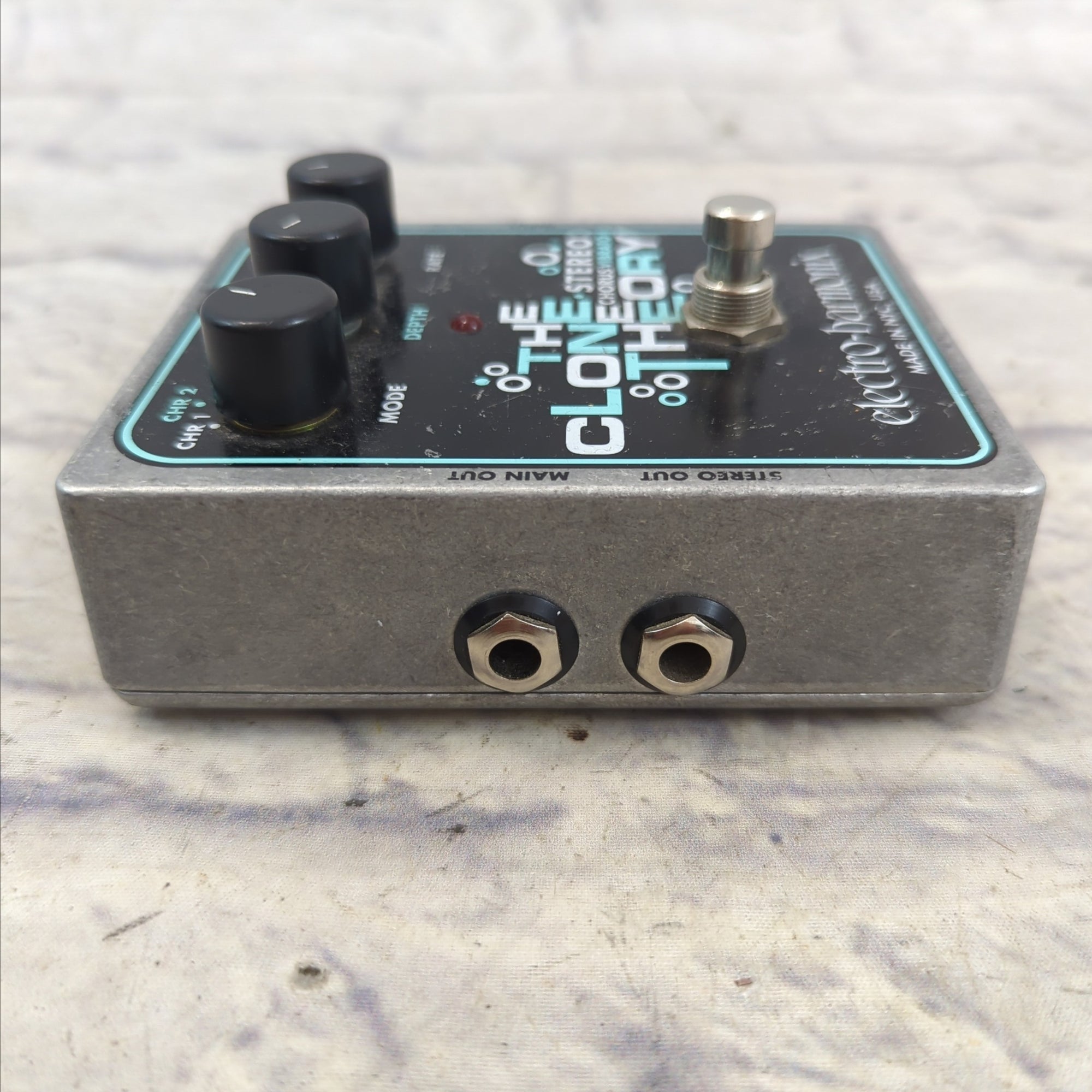 clone theory pedal Electro-Harmonix The Clone Theory Chorus Pedal