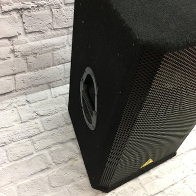 Behringer VP1520 Powered Speaker Pair