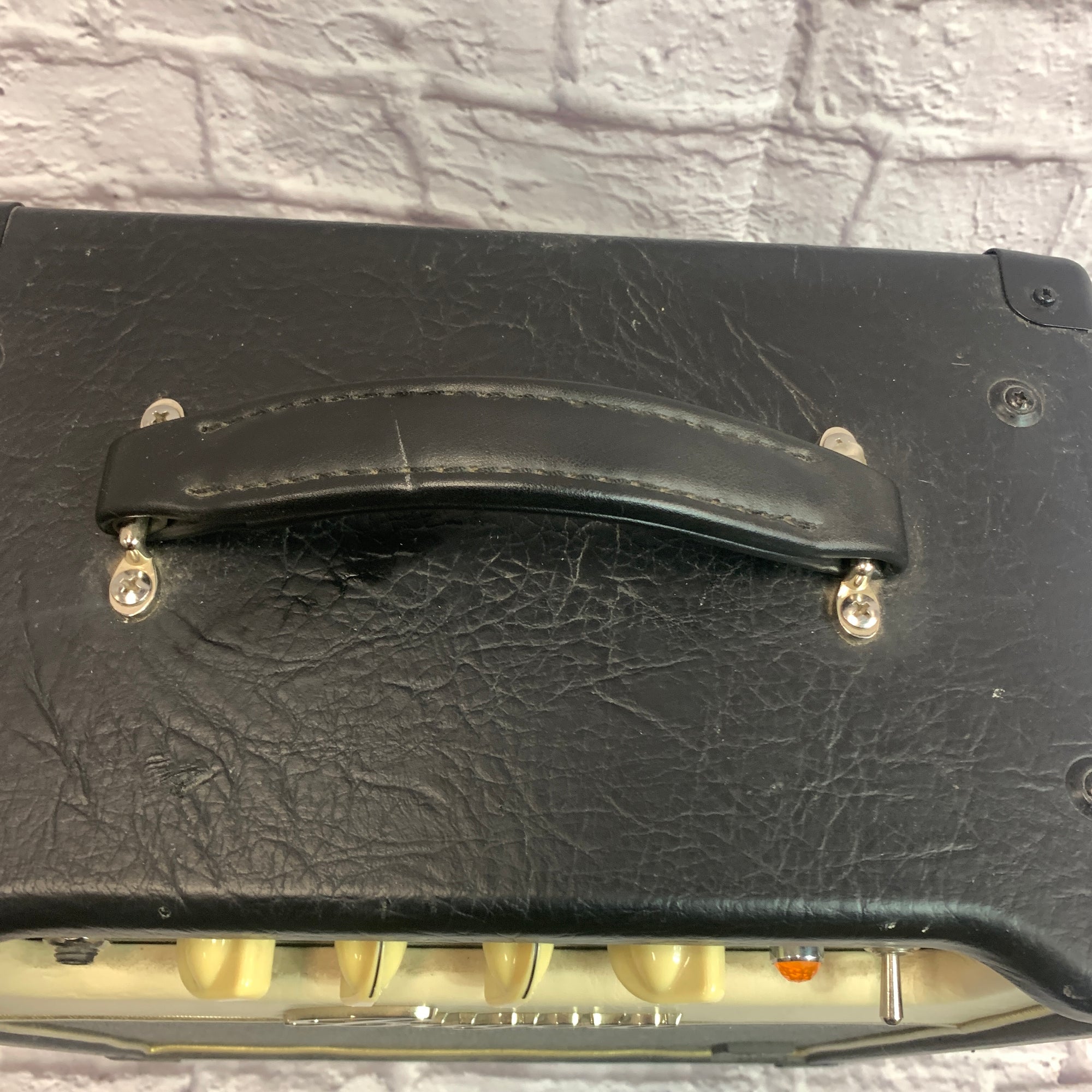 Bugera V5 Infinium 5-watt Tube Guitar Combo Amp