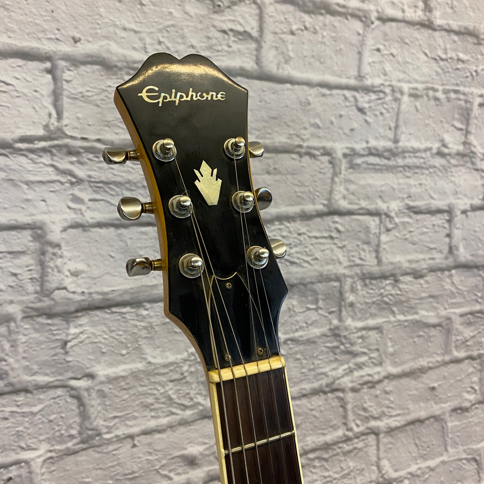 Vintage 1970s Epiphone Riviera AN w/ Case