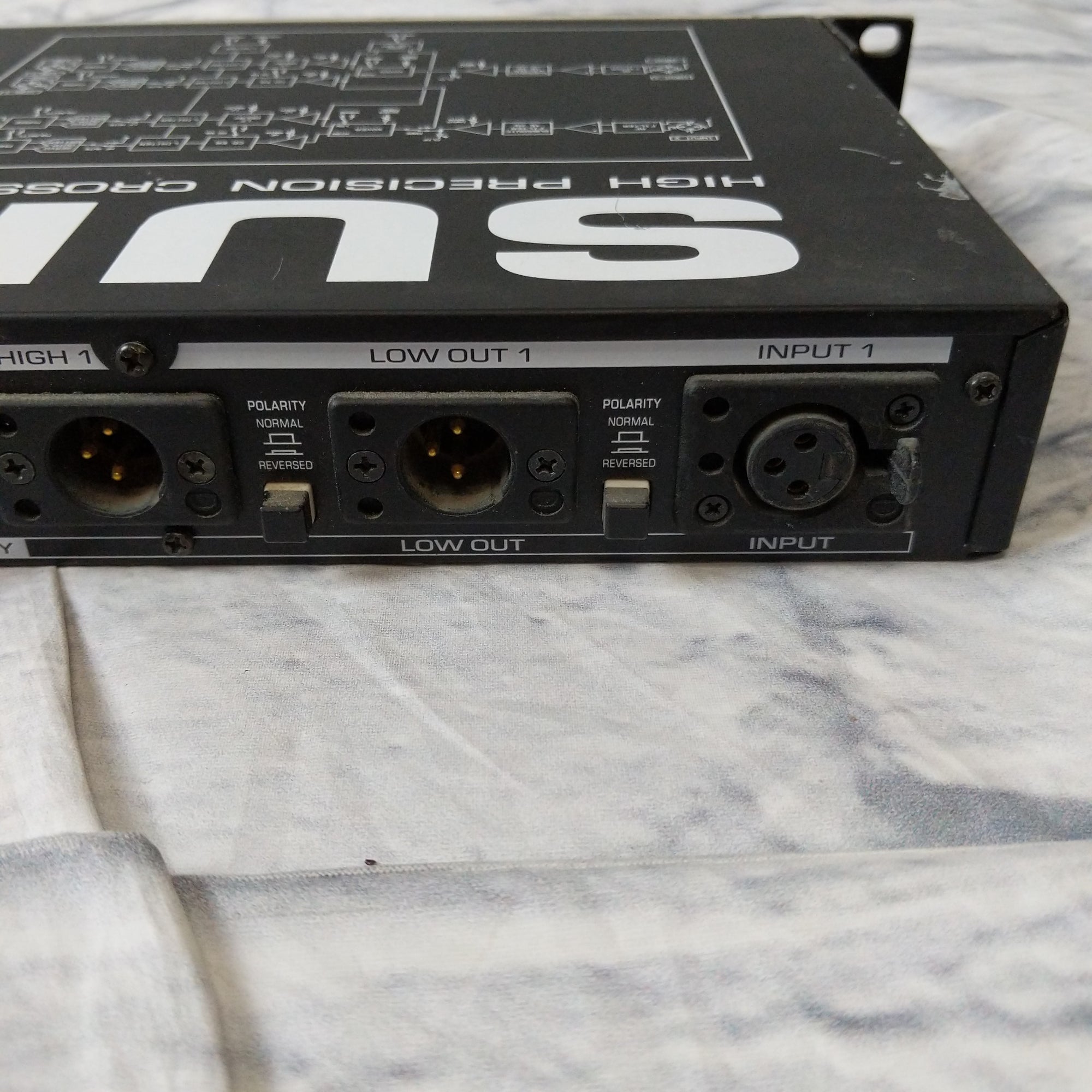 Behringer Super X Rack Unit