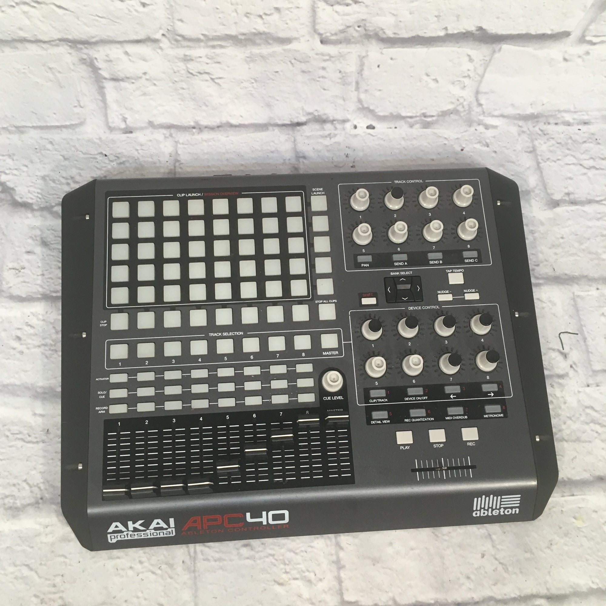 AKAI Professional APC40 Ableton Controller - Evolution Music