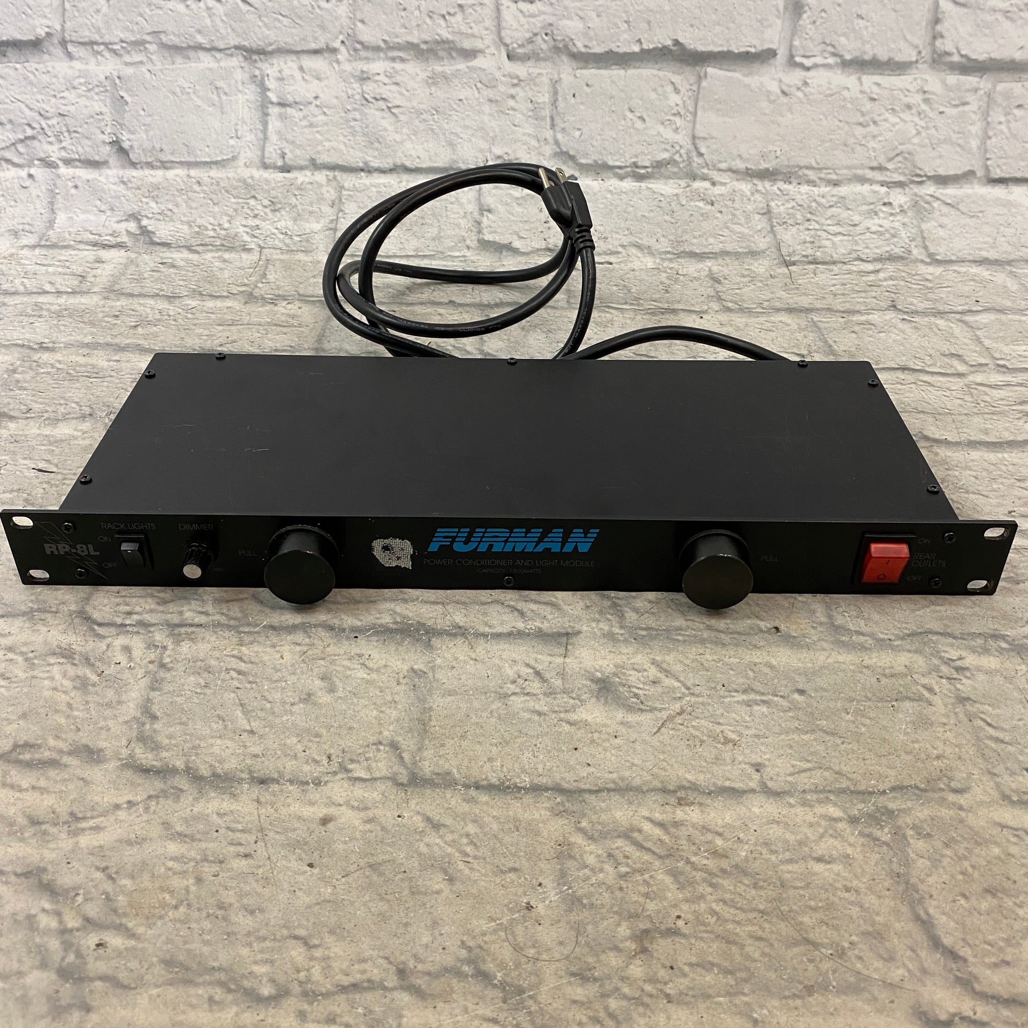 Furman RP-8L Power Conditioner