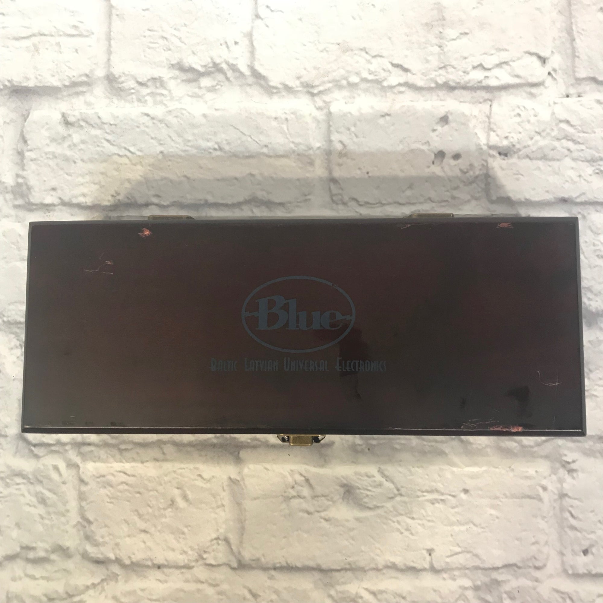 Blue Kiwi Large Diaphragm Multipattern Condenser Microphone