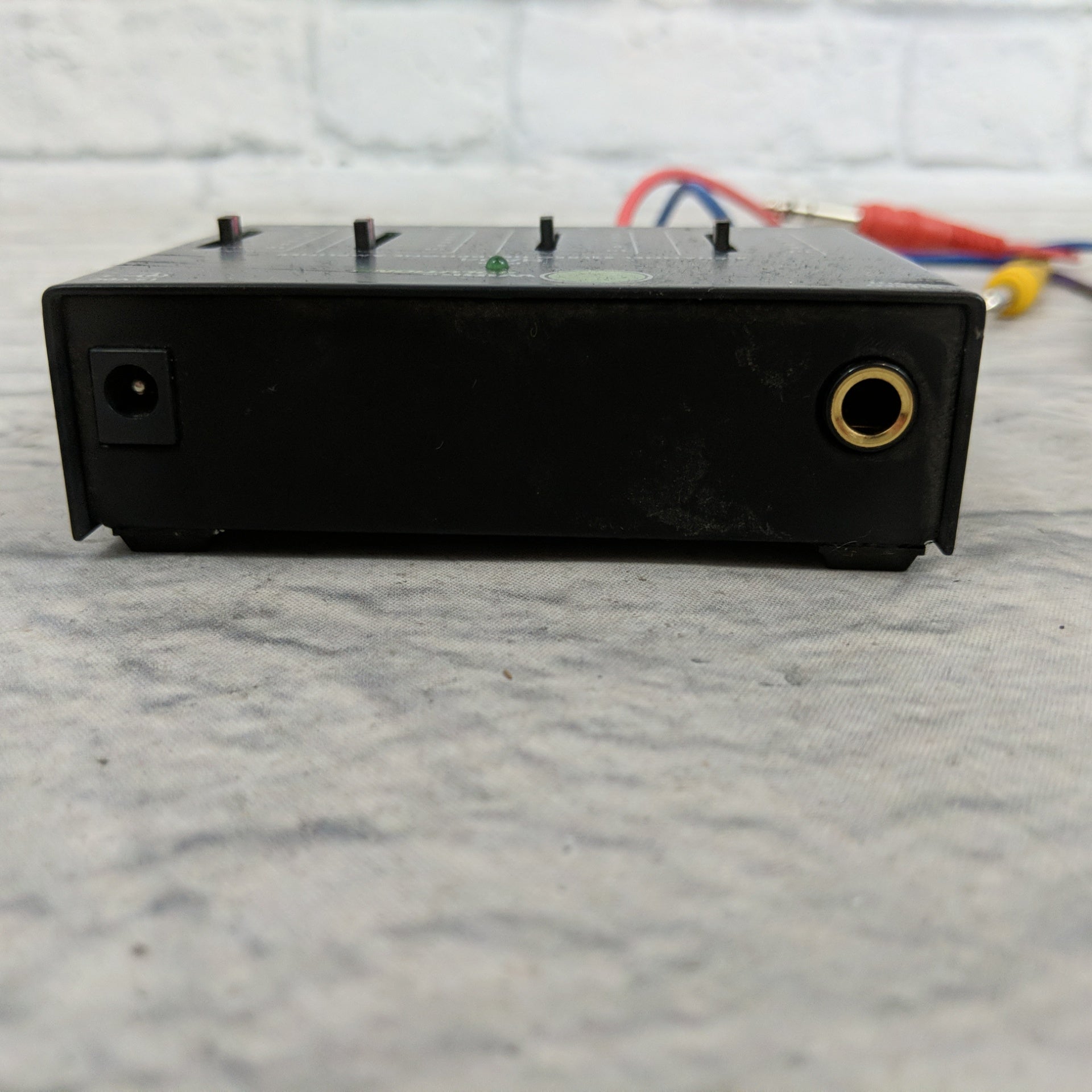 Livewire Solutions HA04 4 Channel Stereo Headphone Amplifier