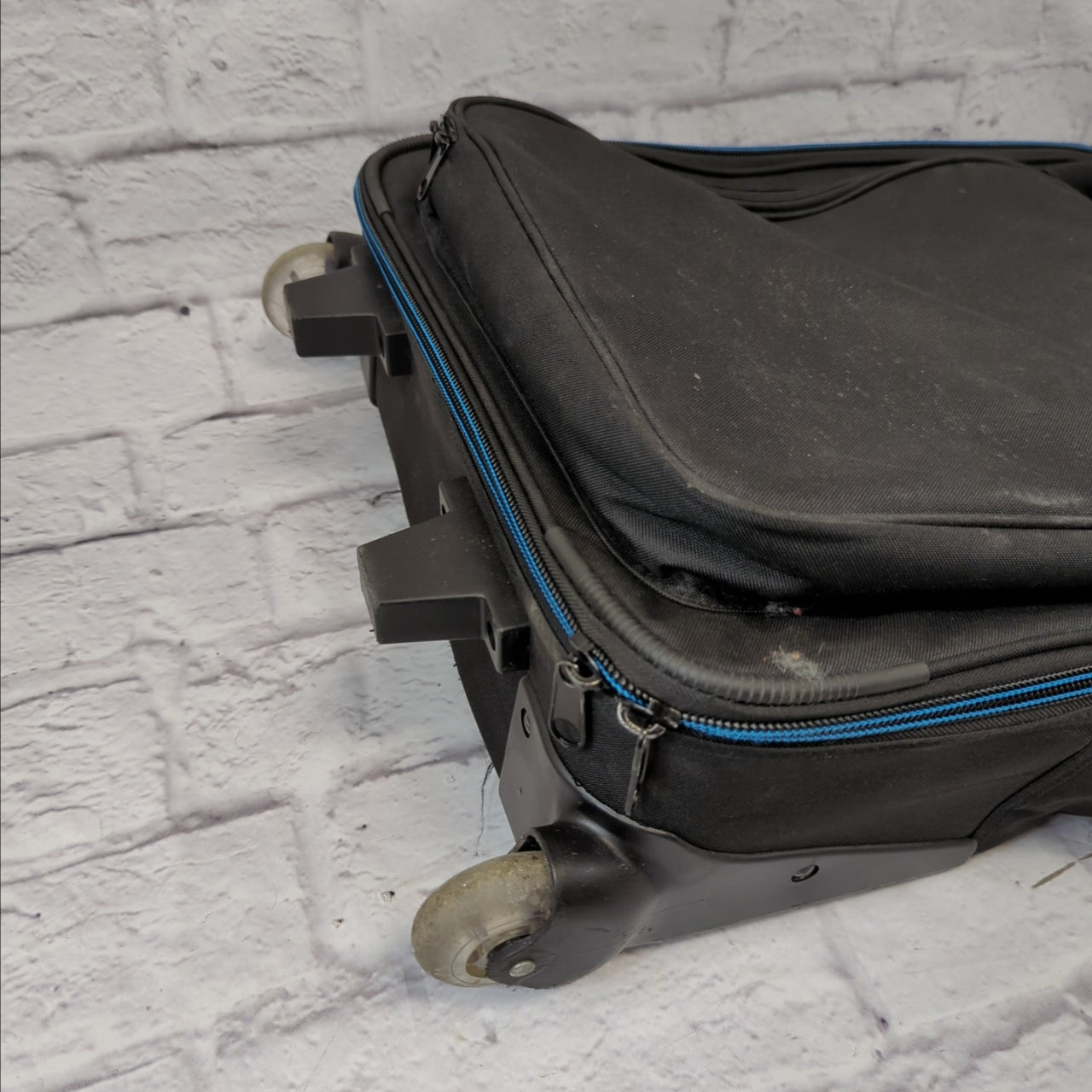 Yamaha Vintage EM150 6-Channel Powered Mixer with Spring Reverb