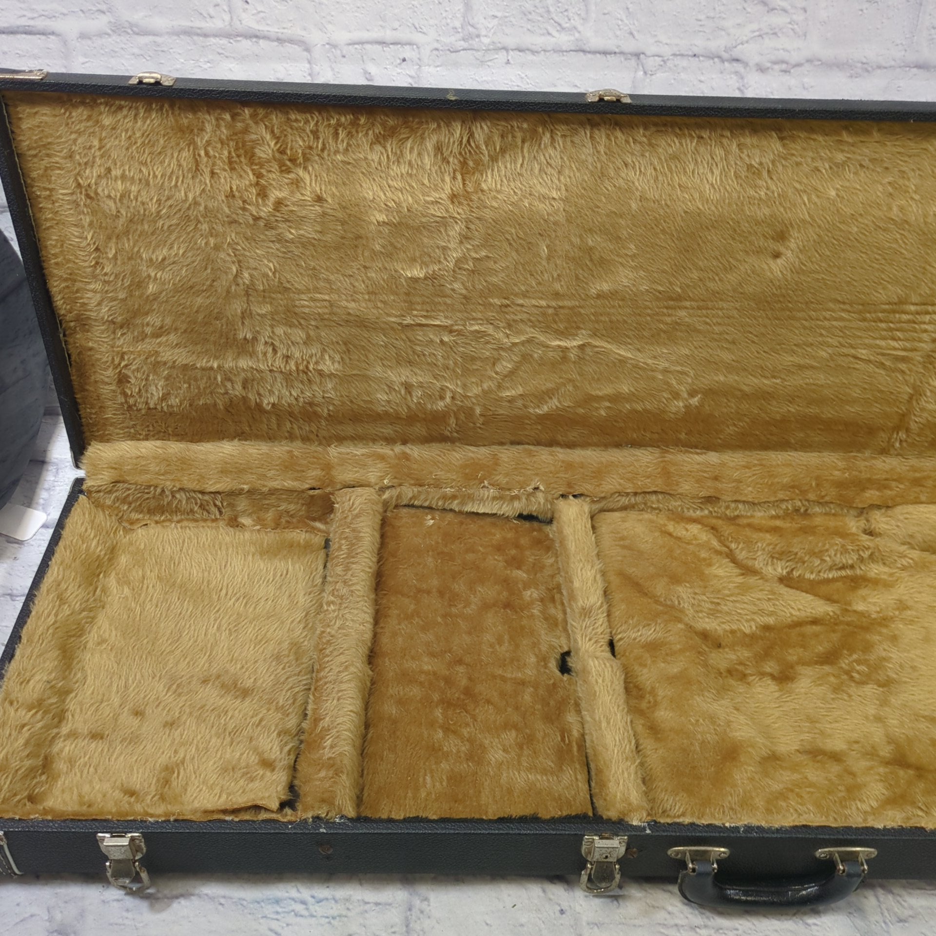 Unknown Hard Shell Electric Guitar Case