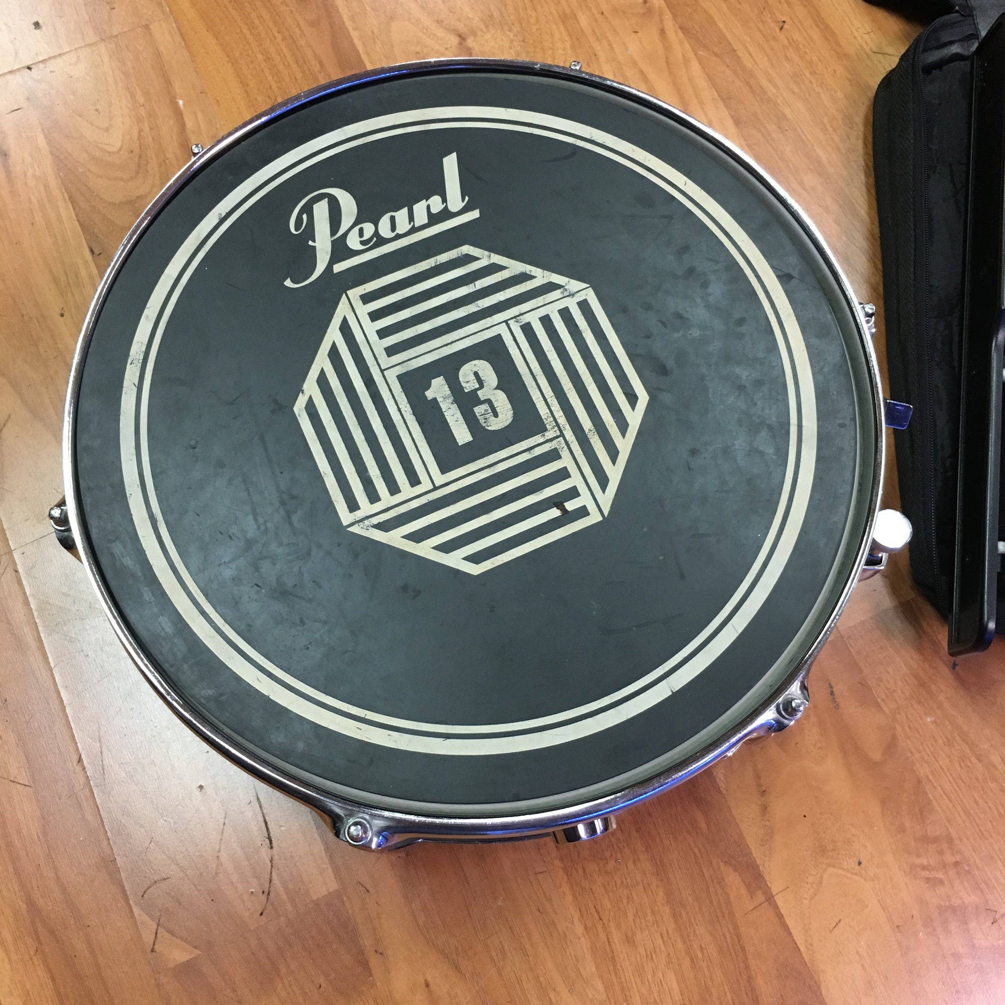 Pearl Bell Kit with Snare & Stand Evolution Music