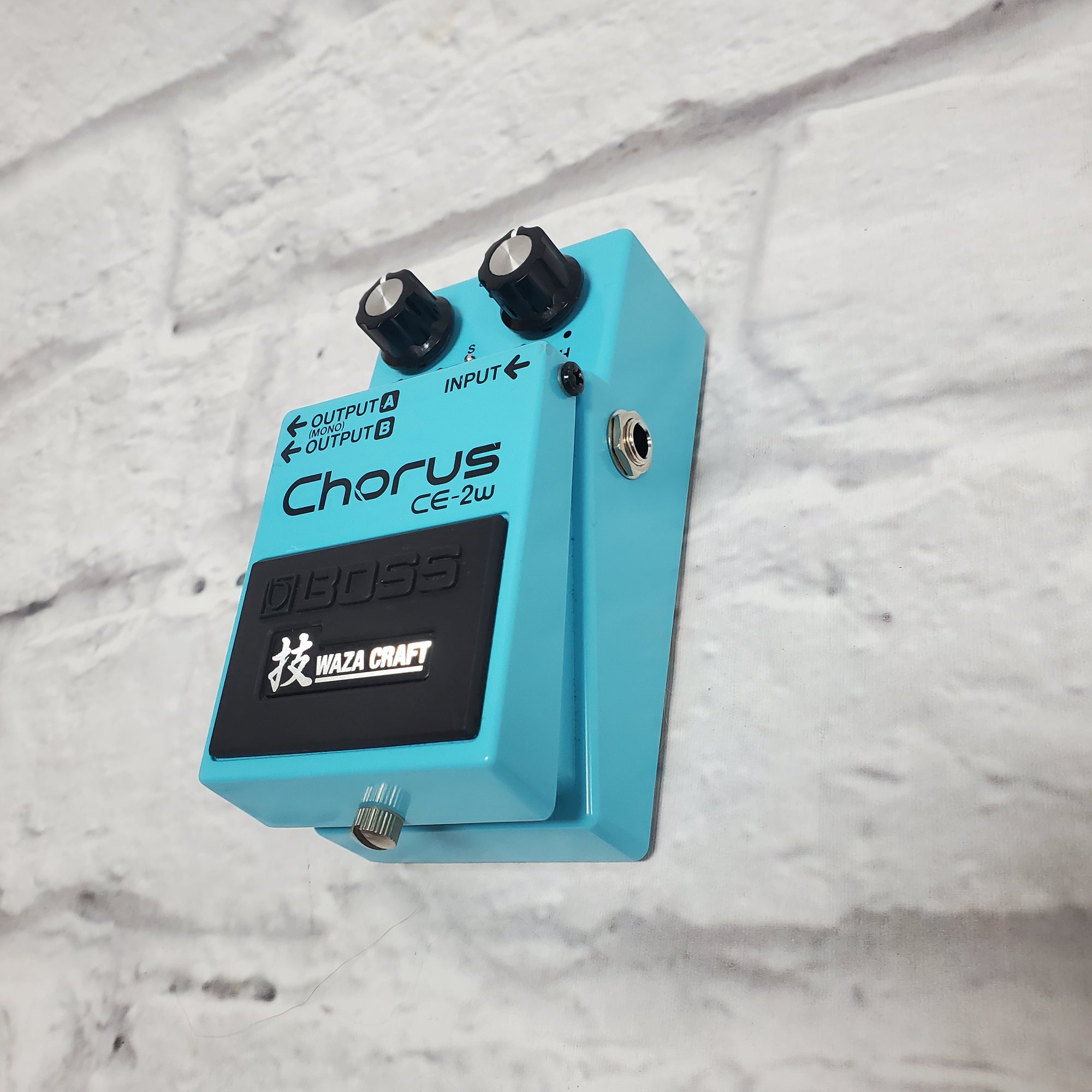 Boss CE-2w Effects Pedal