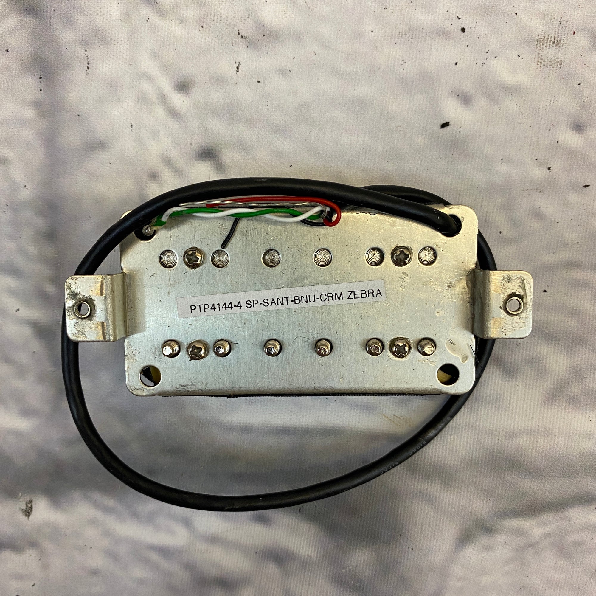 Unknown Humbucker Neck Pickup - Black/Cream