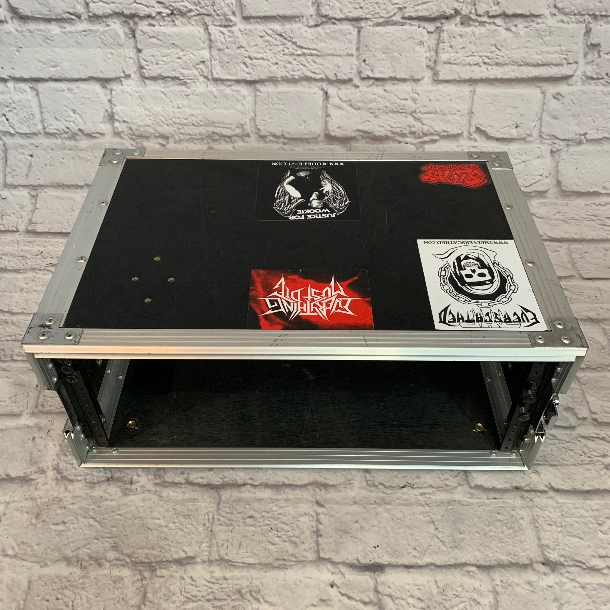 Road Runner 4 Space Rack Case