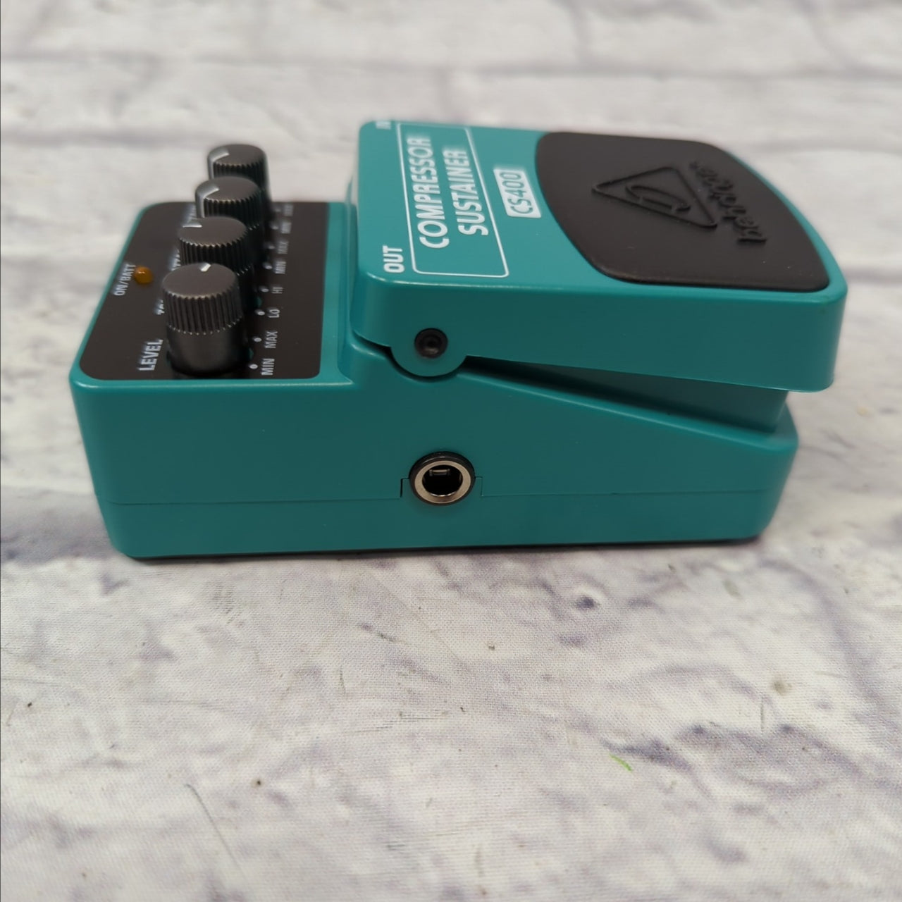 Behringer CS400 Compressor Sustainer Compression Pedal