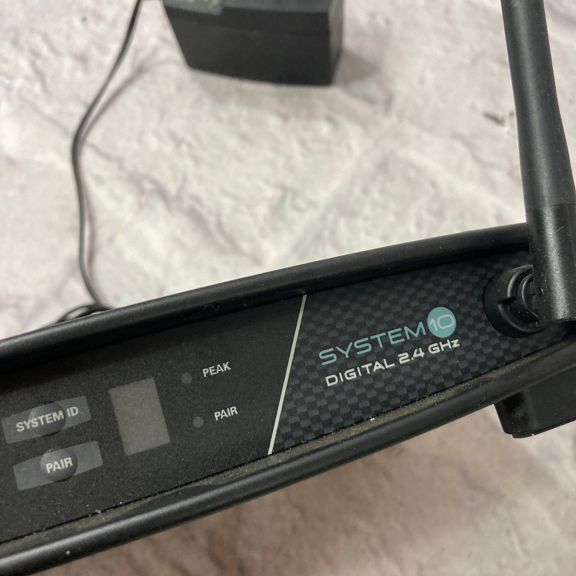 Audio-Technica ATW-R1100 Receiver