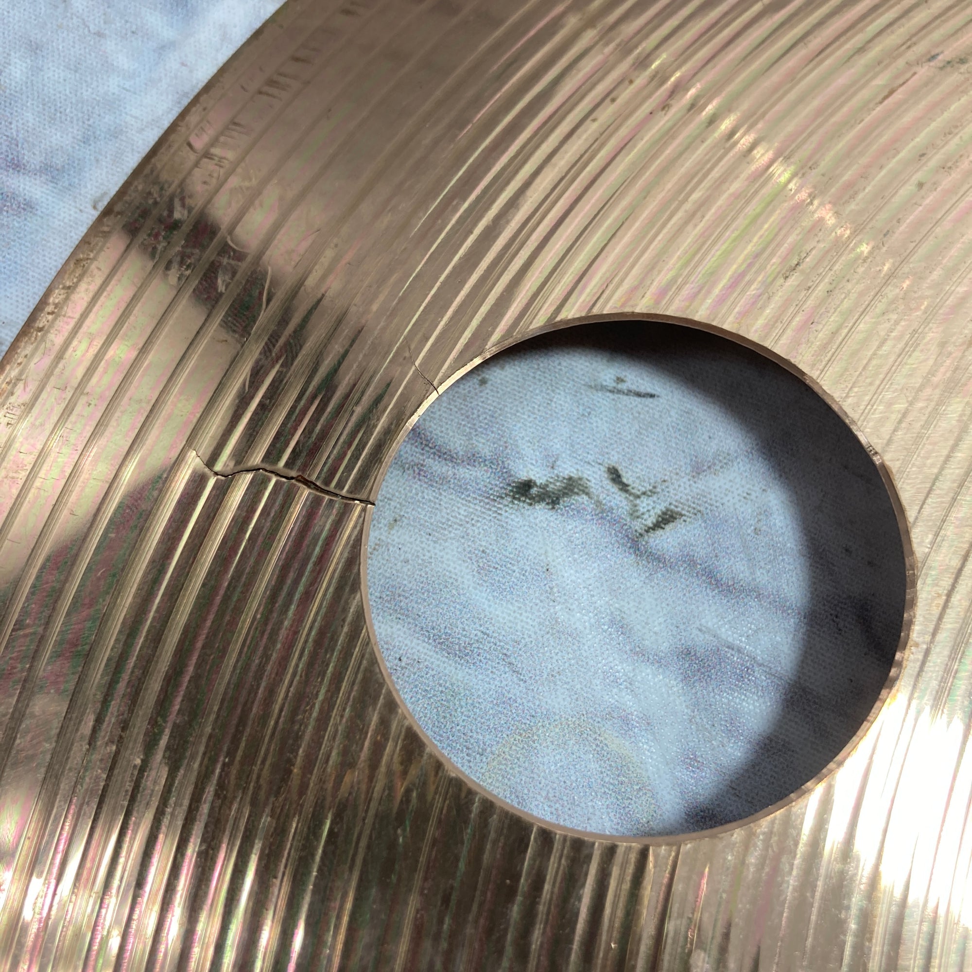 Sabian B8 Pro O-Zone 16 Crash Cymbal (cracked)