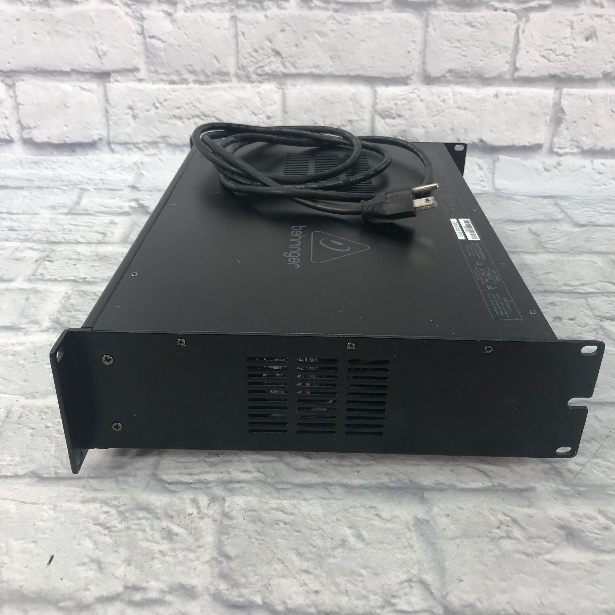 Beheringer KM750 Power Amp