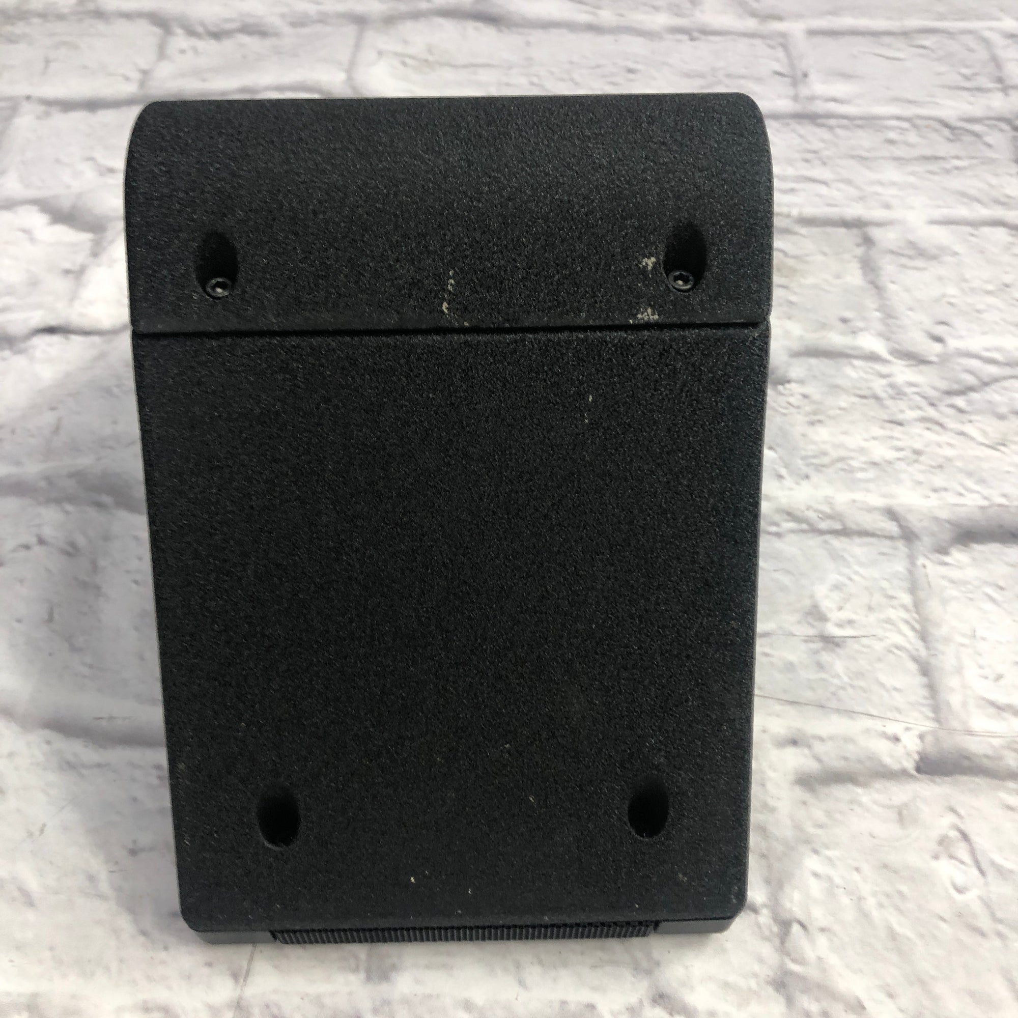 Advent AV570 Powered Wedge Speaker