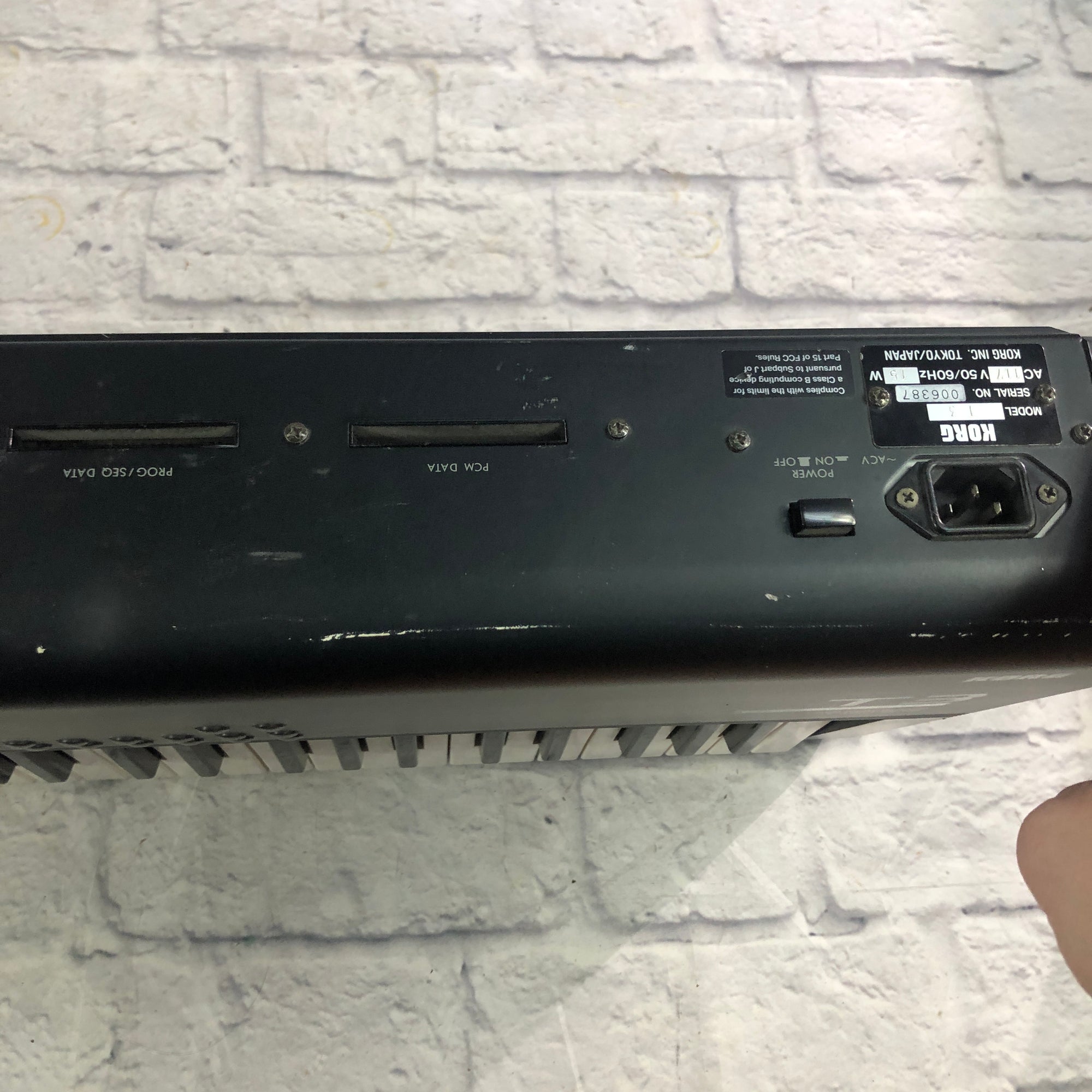 Korg T3 61 Key Workstation Synthesizer