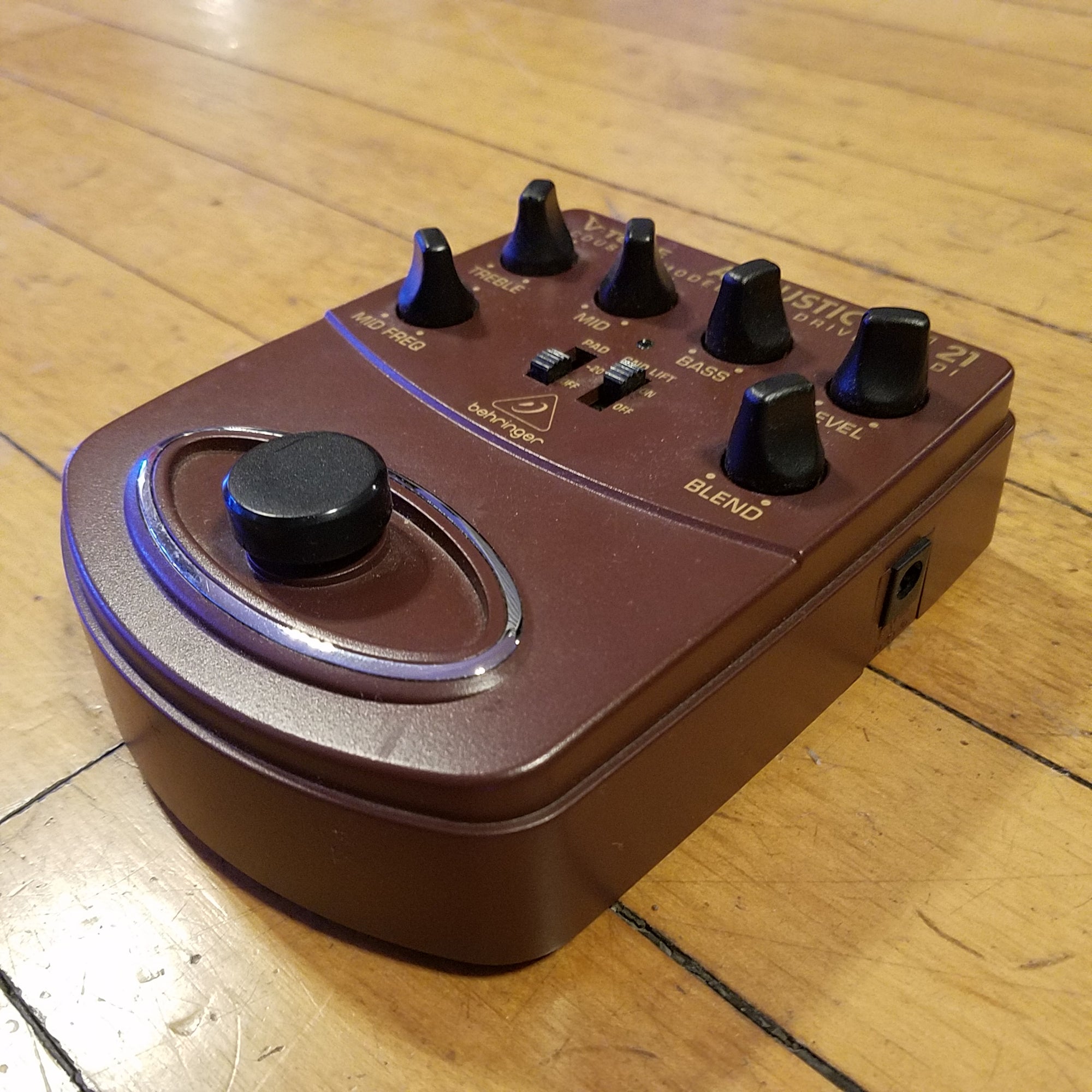 Behringer V Tone Acoustic ADI 21