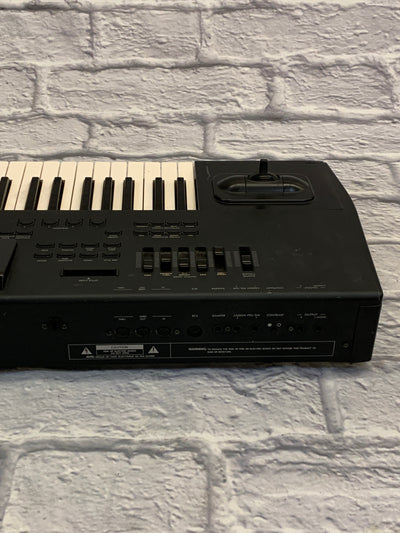 Korg i3-MB 61-Key Music Workstation