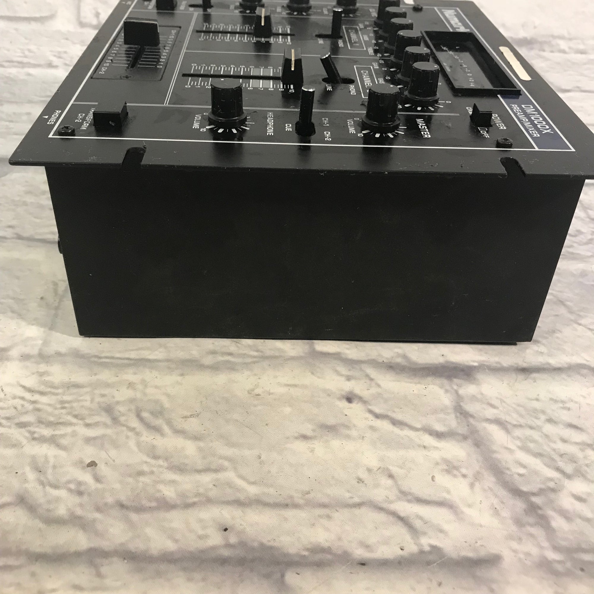 Numark DM1000X Turntable Mixer