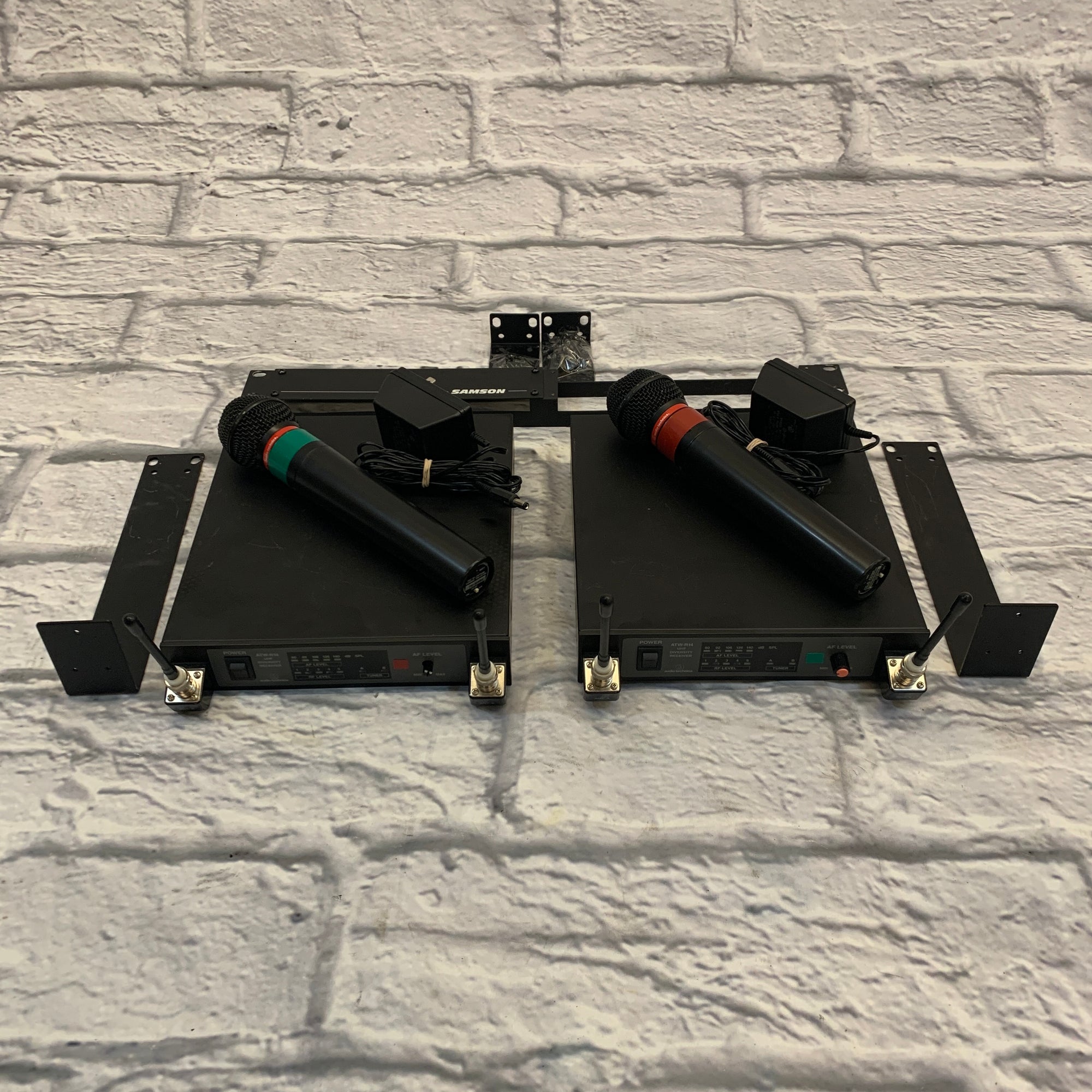 Audio Technica ATW-R14 Dual Wireless Microphone System